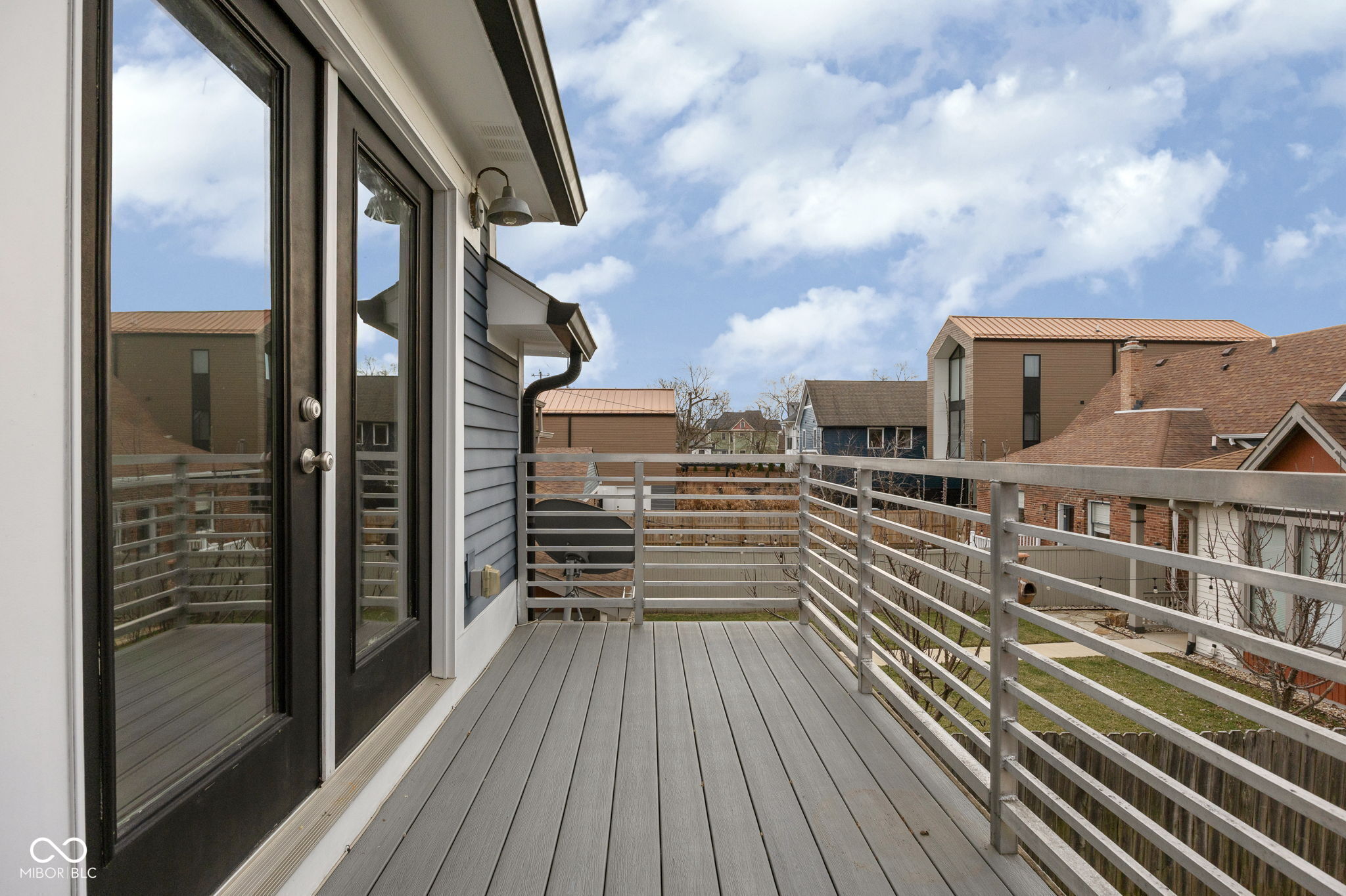 1633-1635 N New Jersey Street