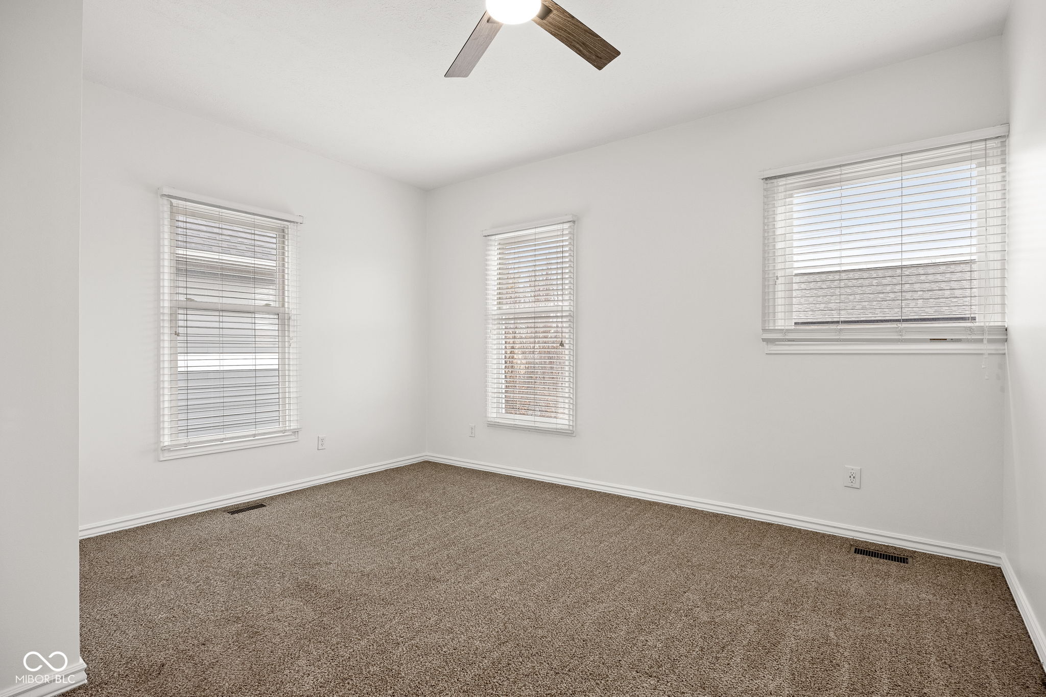 1633-1635 N New Jersey Street