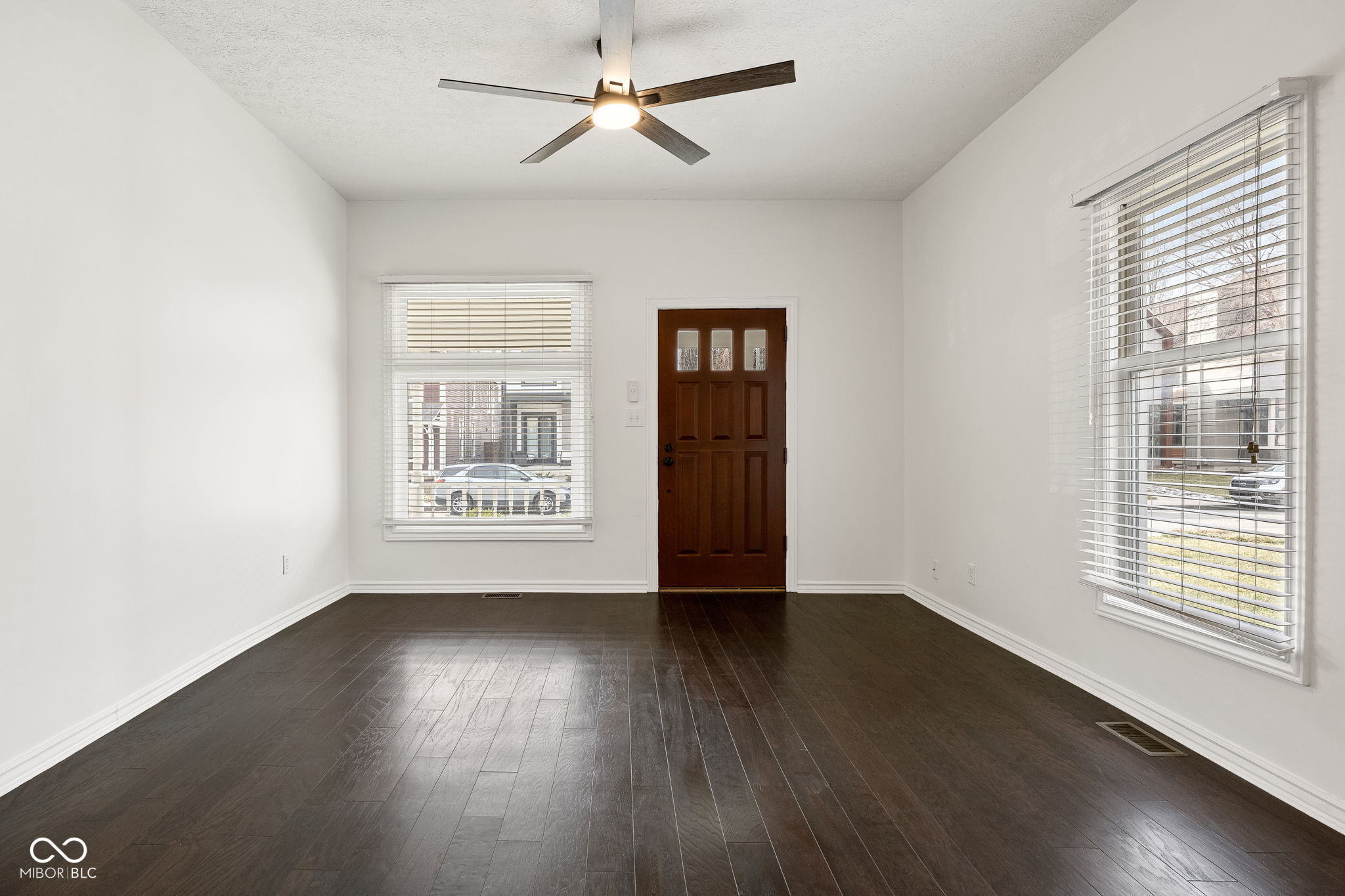 1633-1635 N New Jersey Street