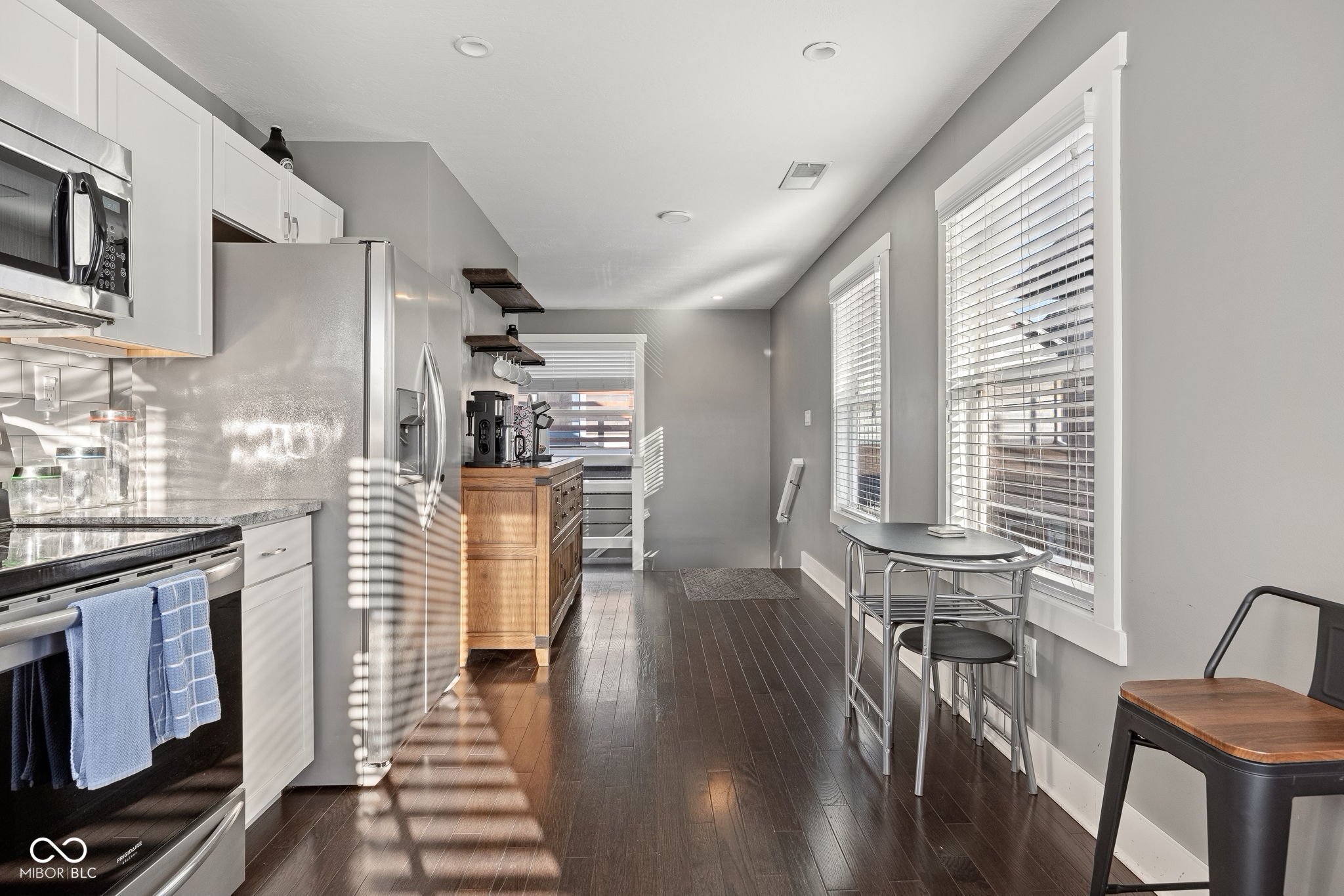 1633 N New Jersey Street