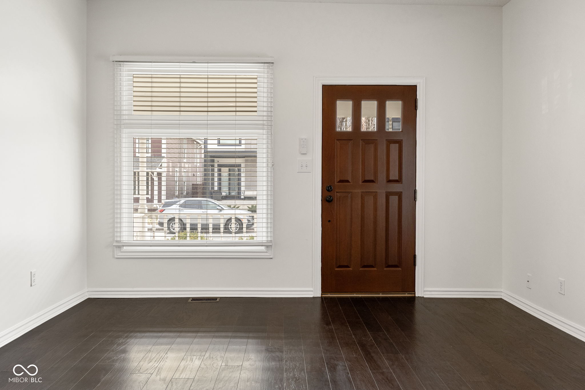 1633 N New Jersey Street