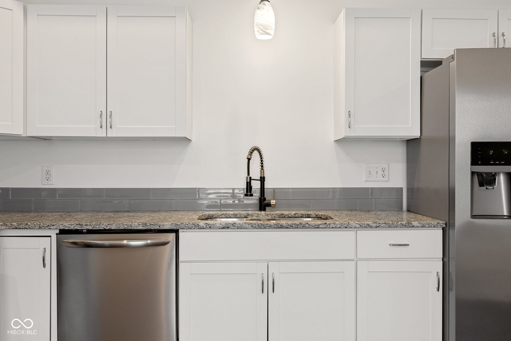 1635 N New Jersey Street