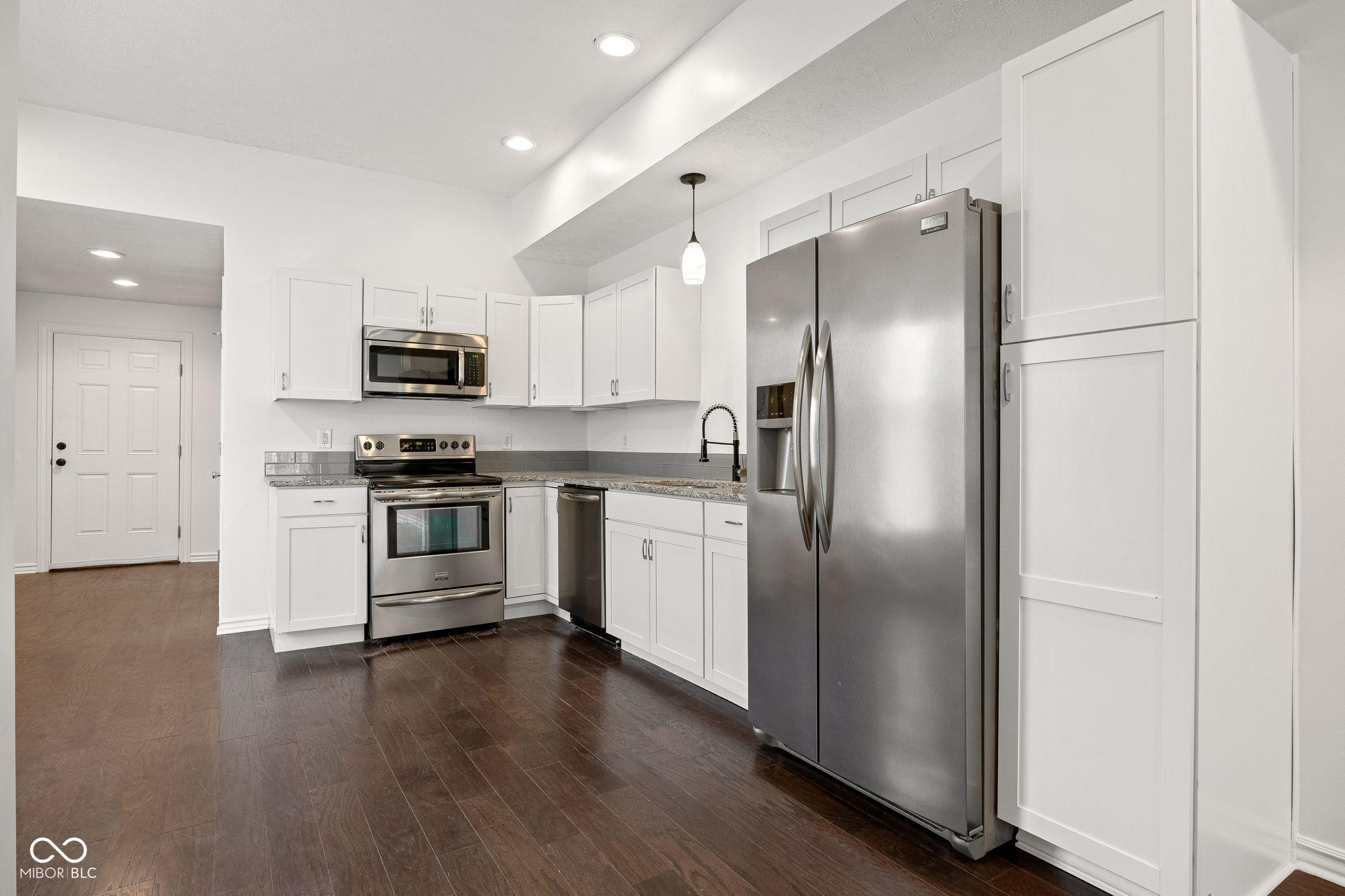 1635 N New Jersey Street