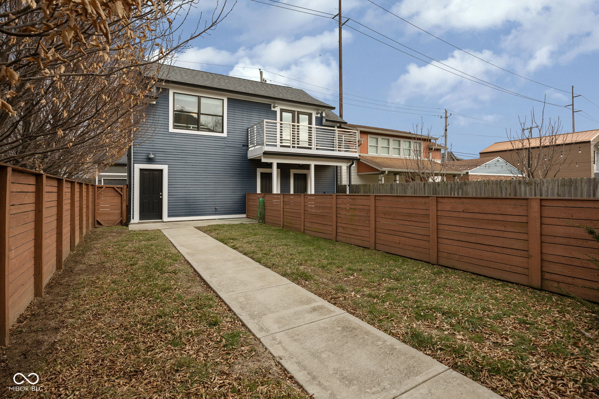 1635 N New Jersey Street