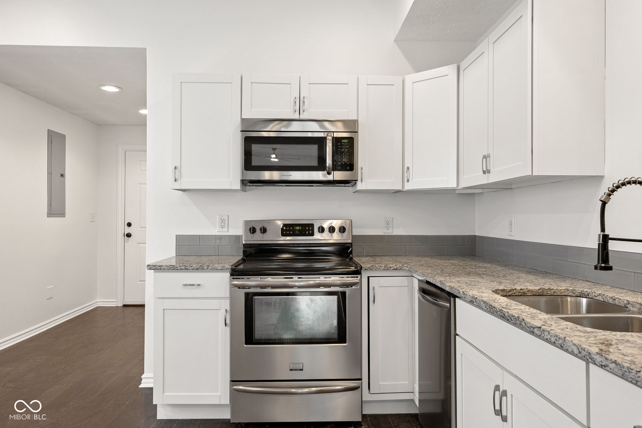 1635 N New Jersey Street