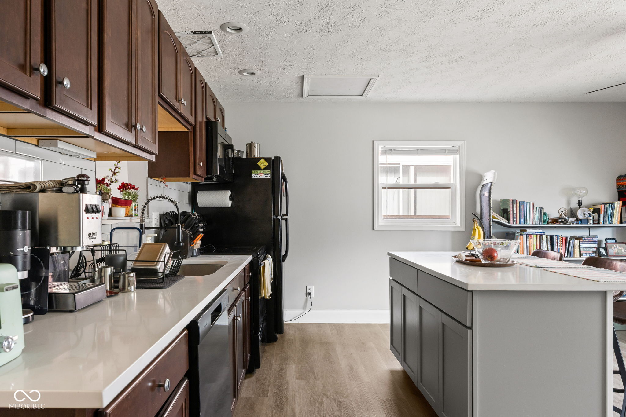 2045 N Broadway Street