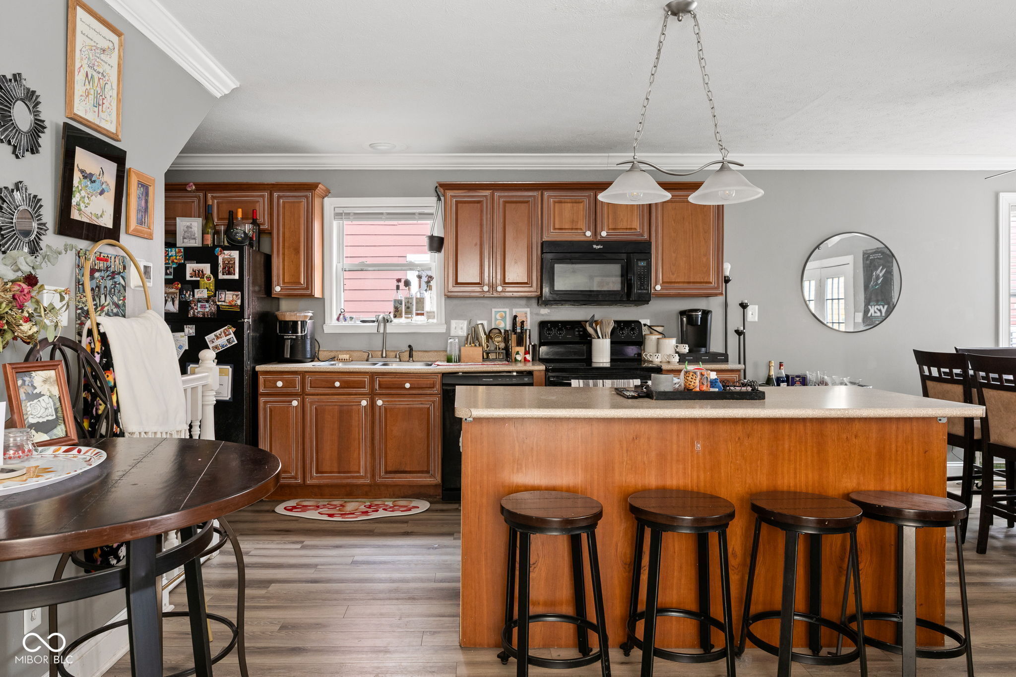 2045 N Broadway Street