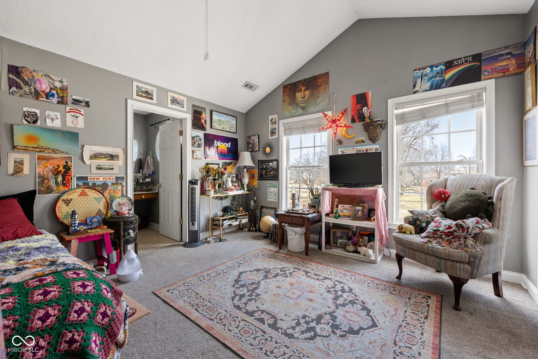 2045 N Broadway Street