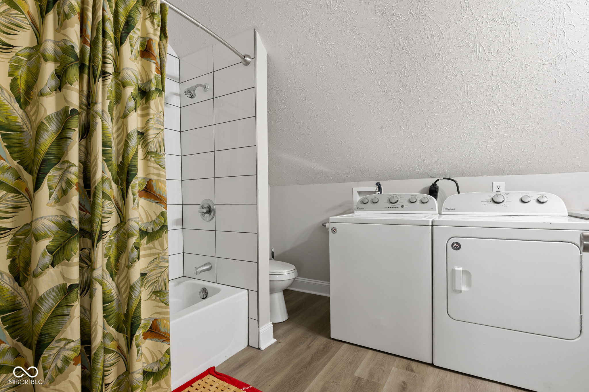 2045 N Broadway Street