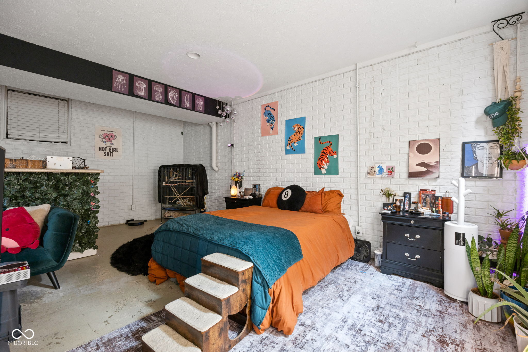 2045 N Broadway Street