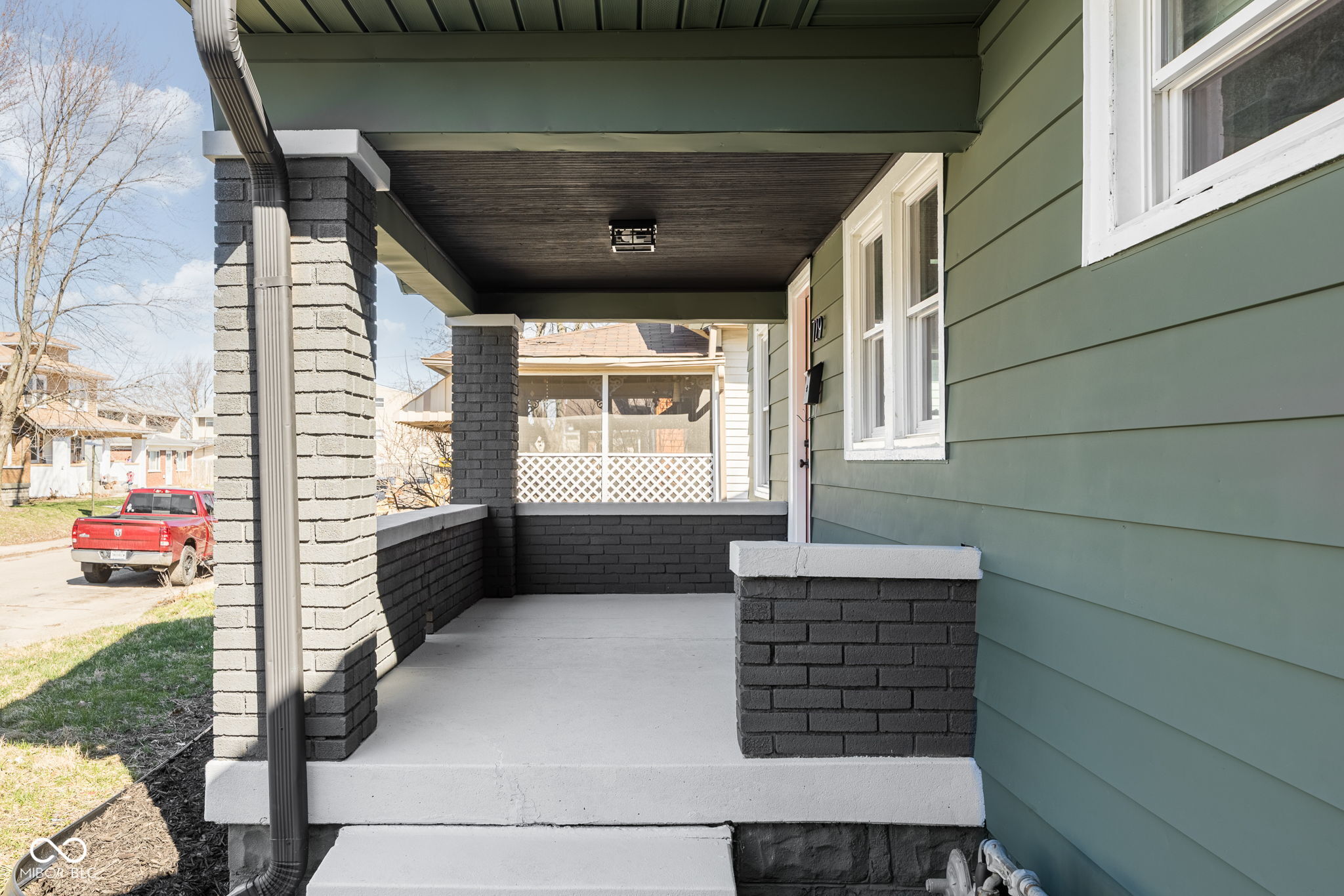 729 N Euclid Avenue