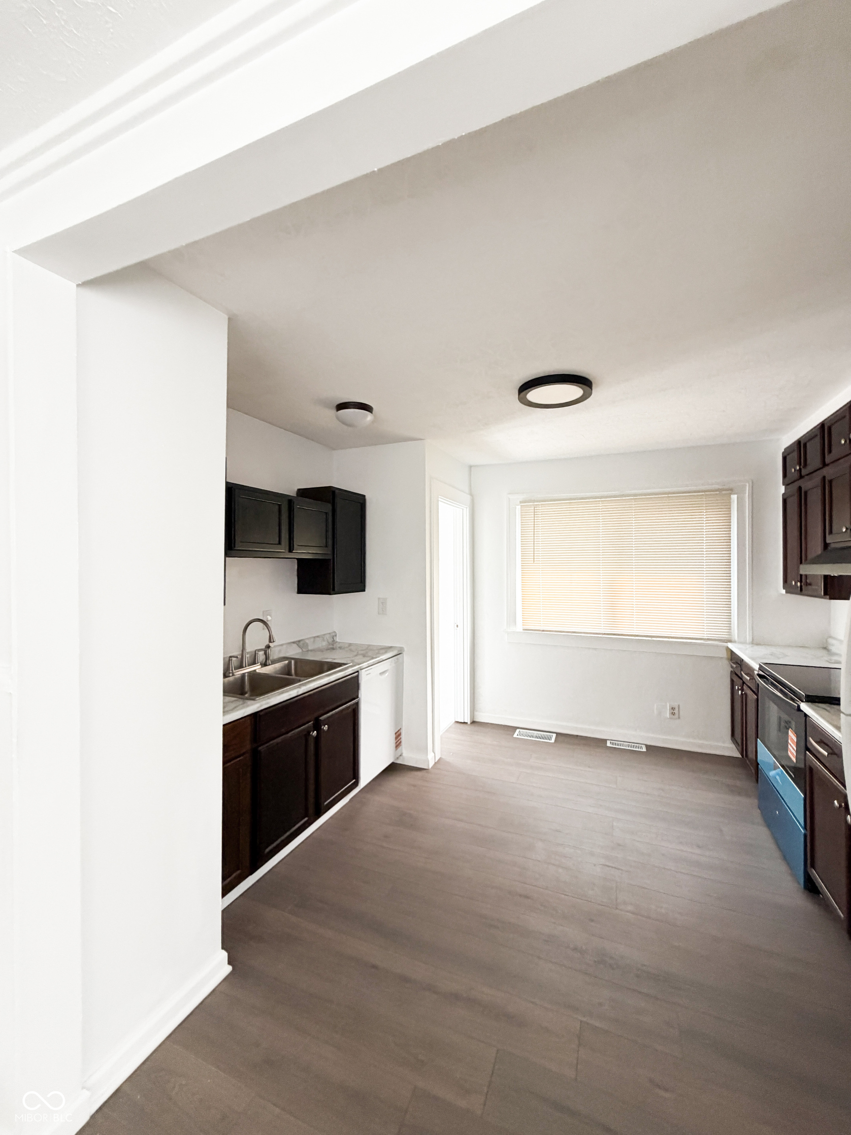 61 N 8th Avenue