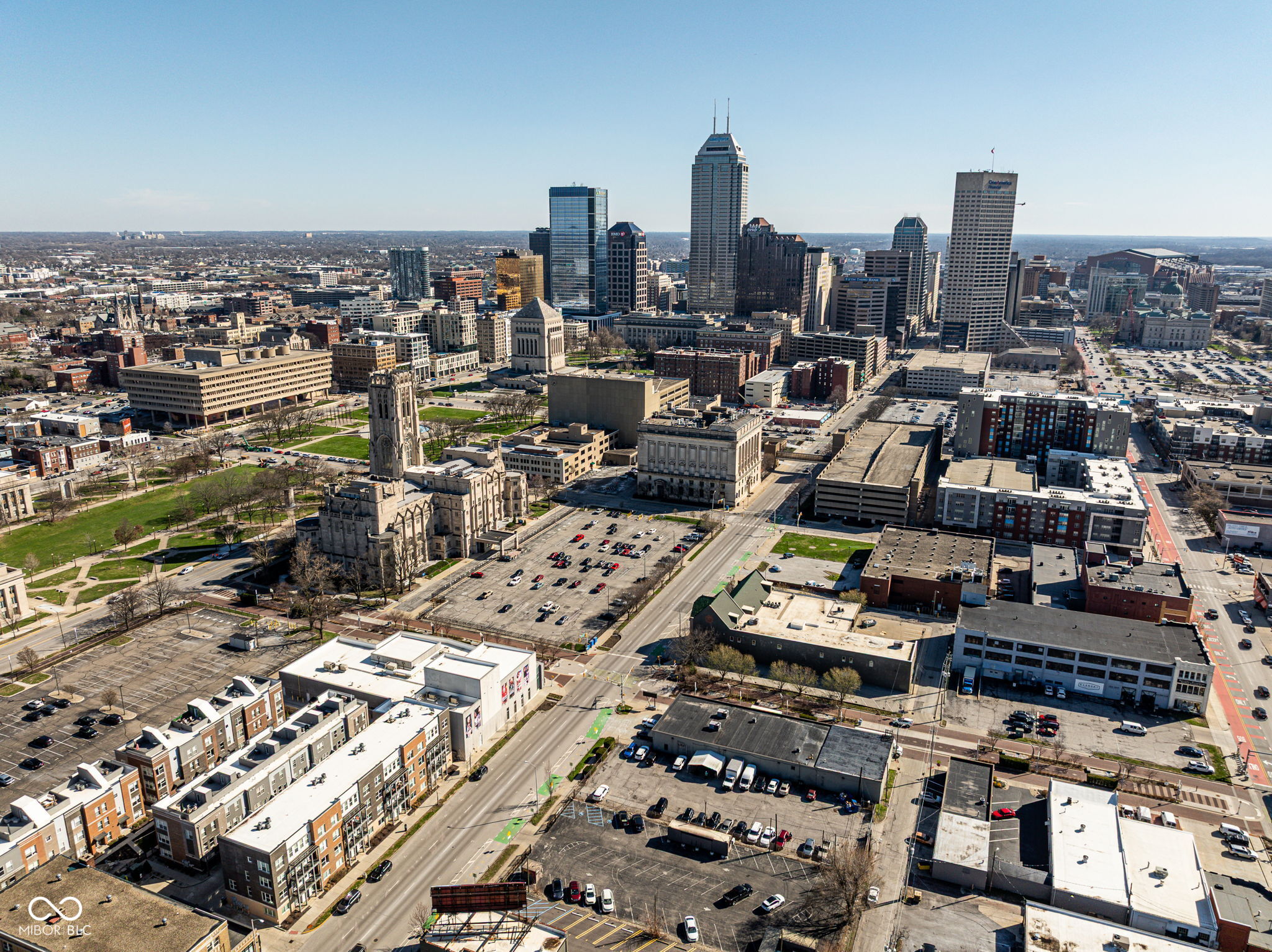 727 N Illinois Street Unit: 204