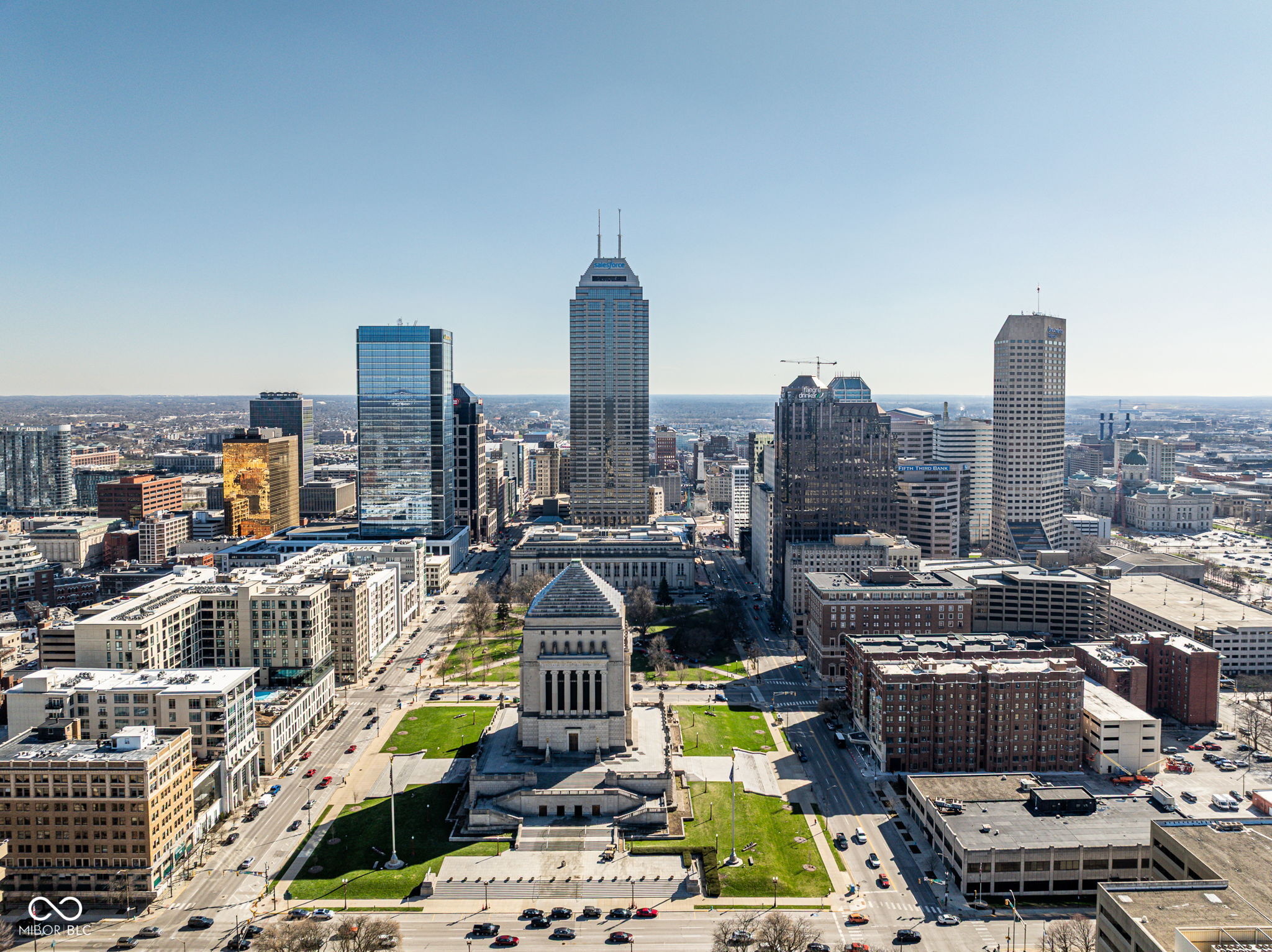 727 N Illinois Street Unit: 204