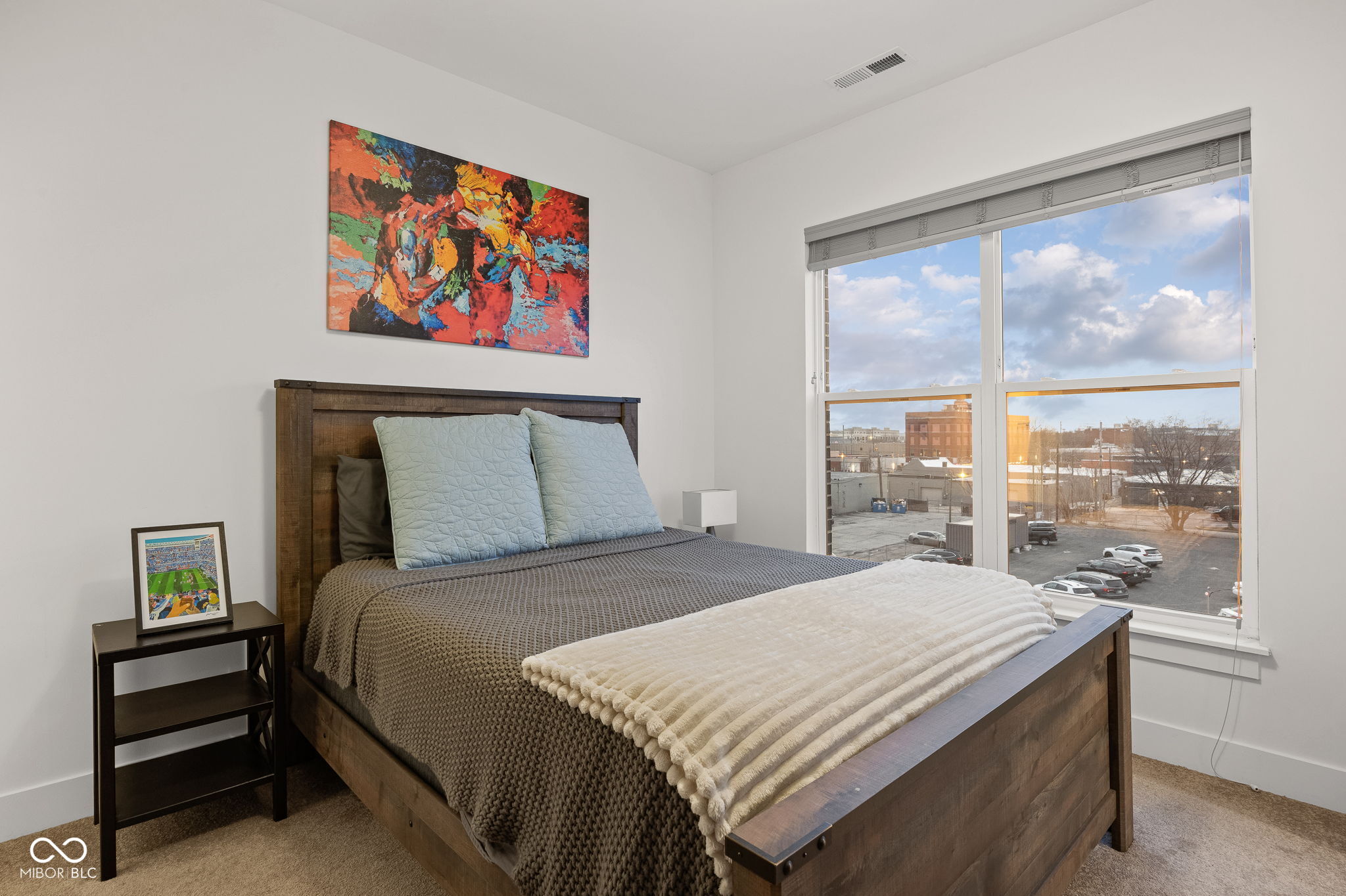 727 N Illinois Street Unit: 204