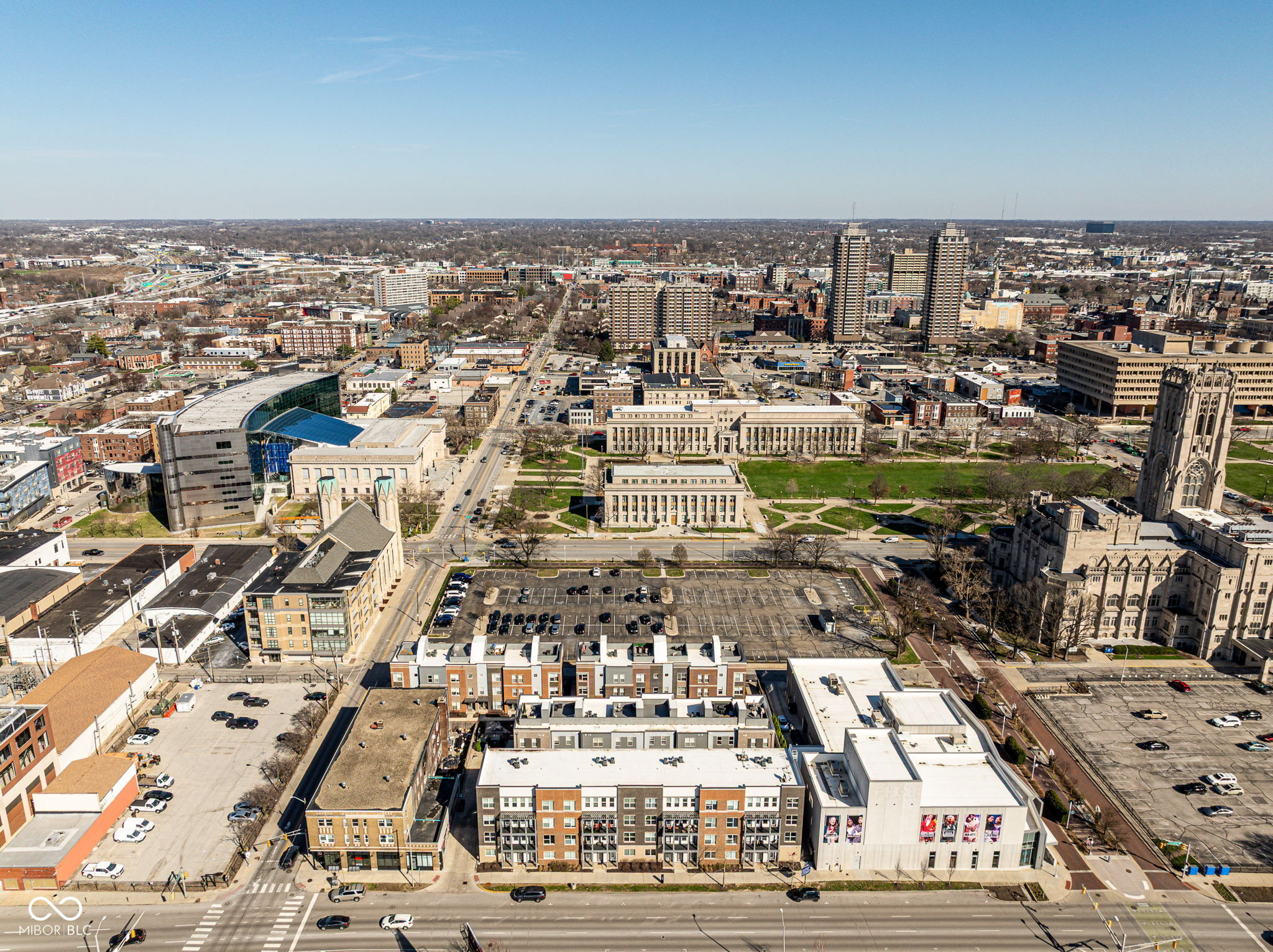 727 N Illinois Street Unit: 204