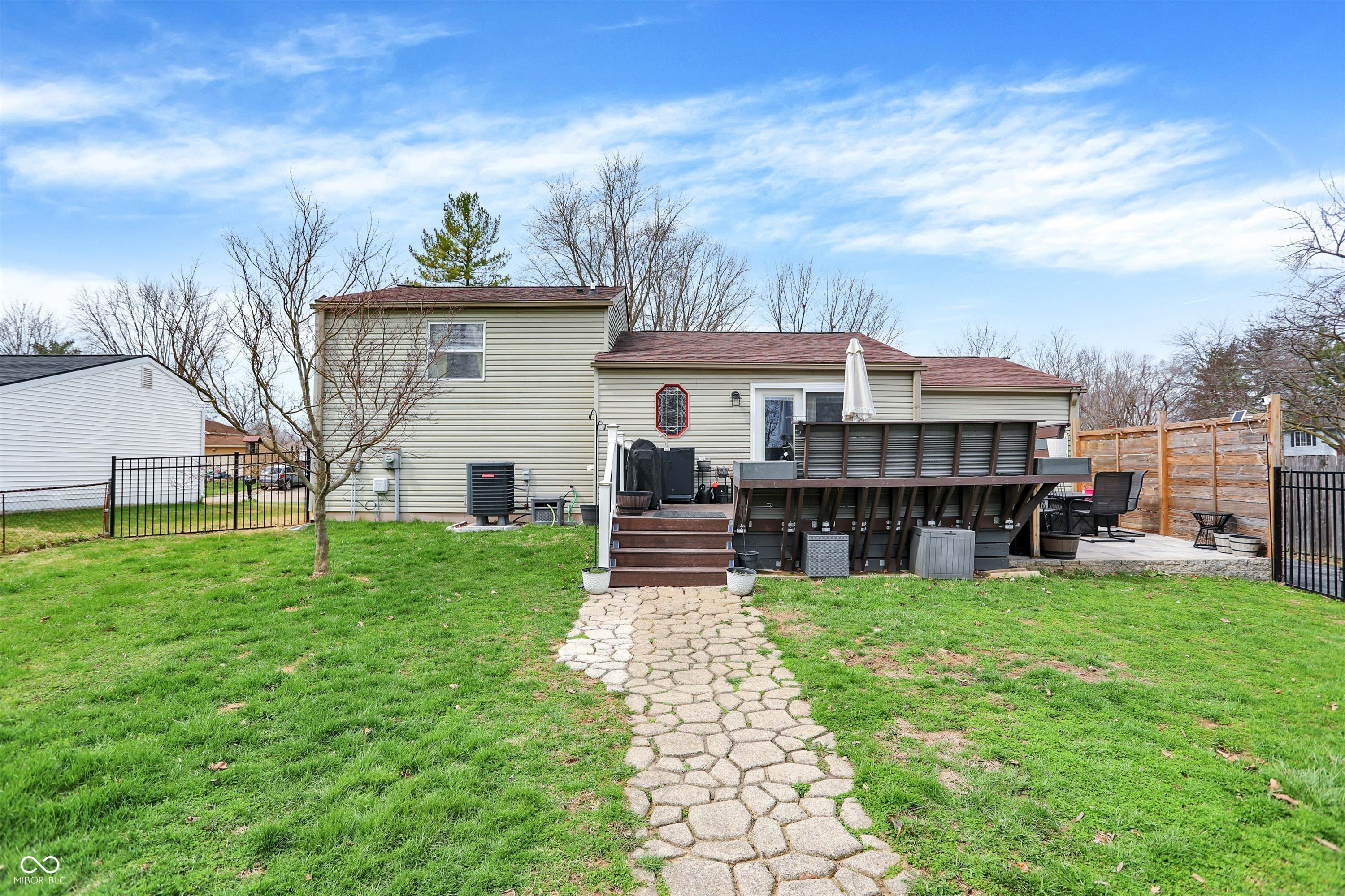 6839 Chauncey Drive