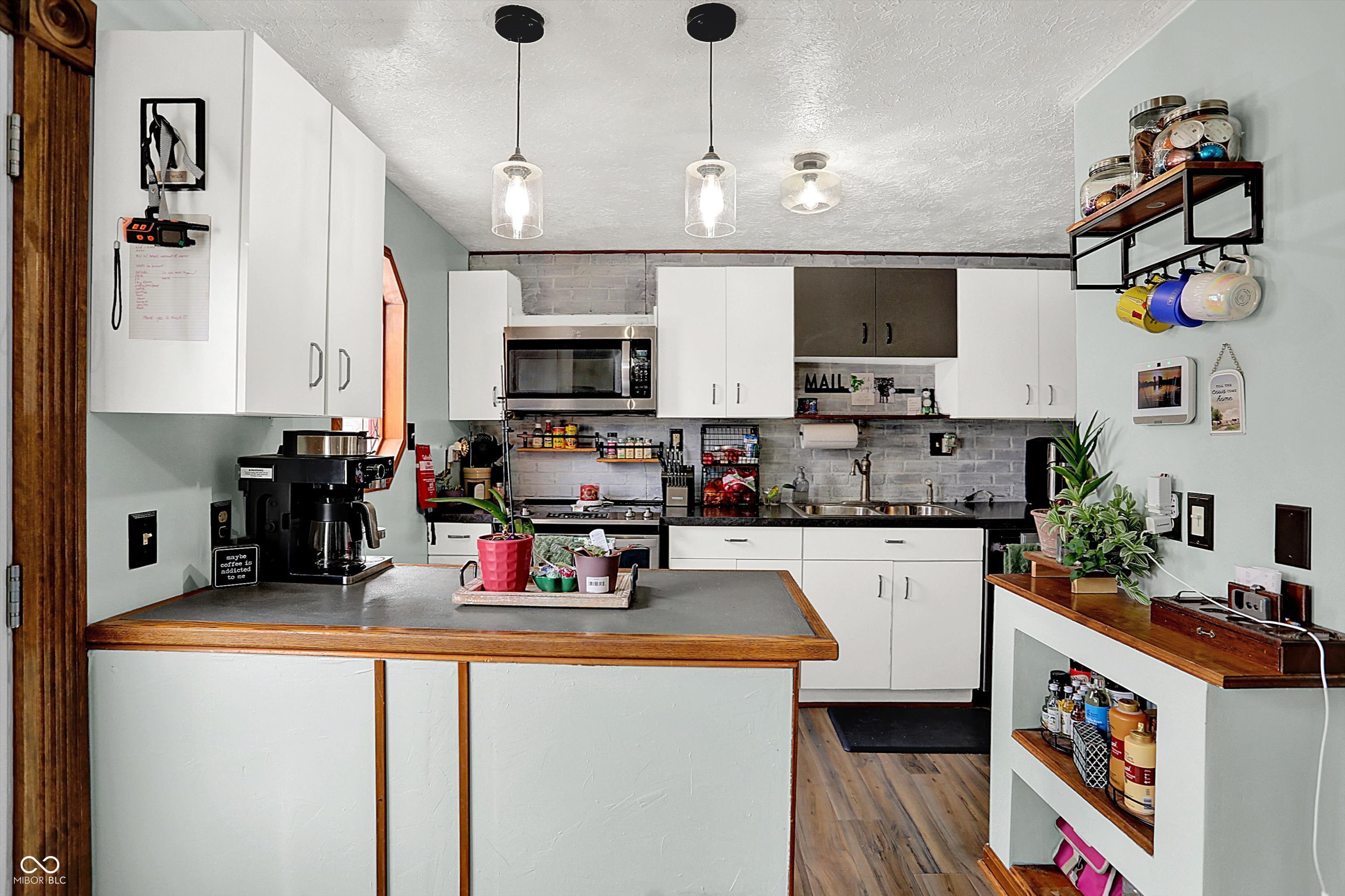 6839 Chauncey Drive