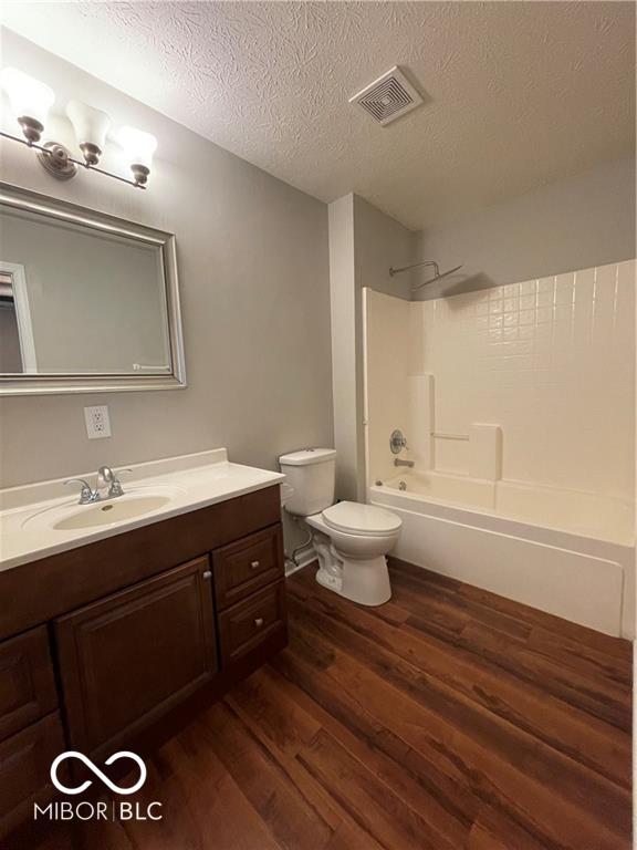 1631 River Shore Parkway