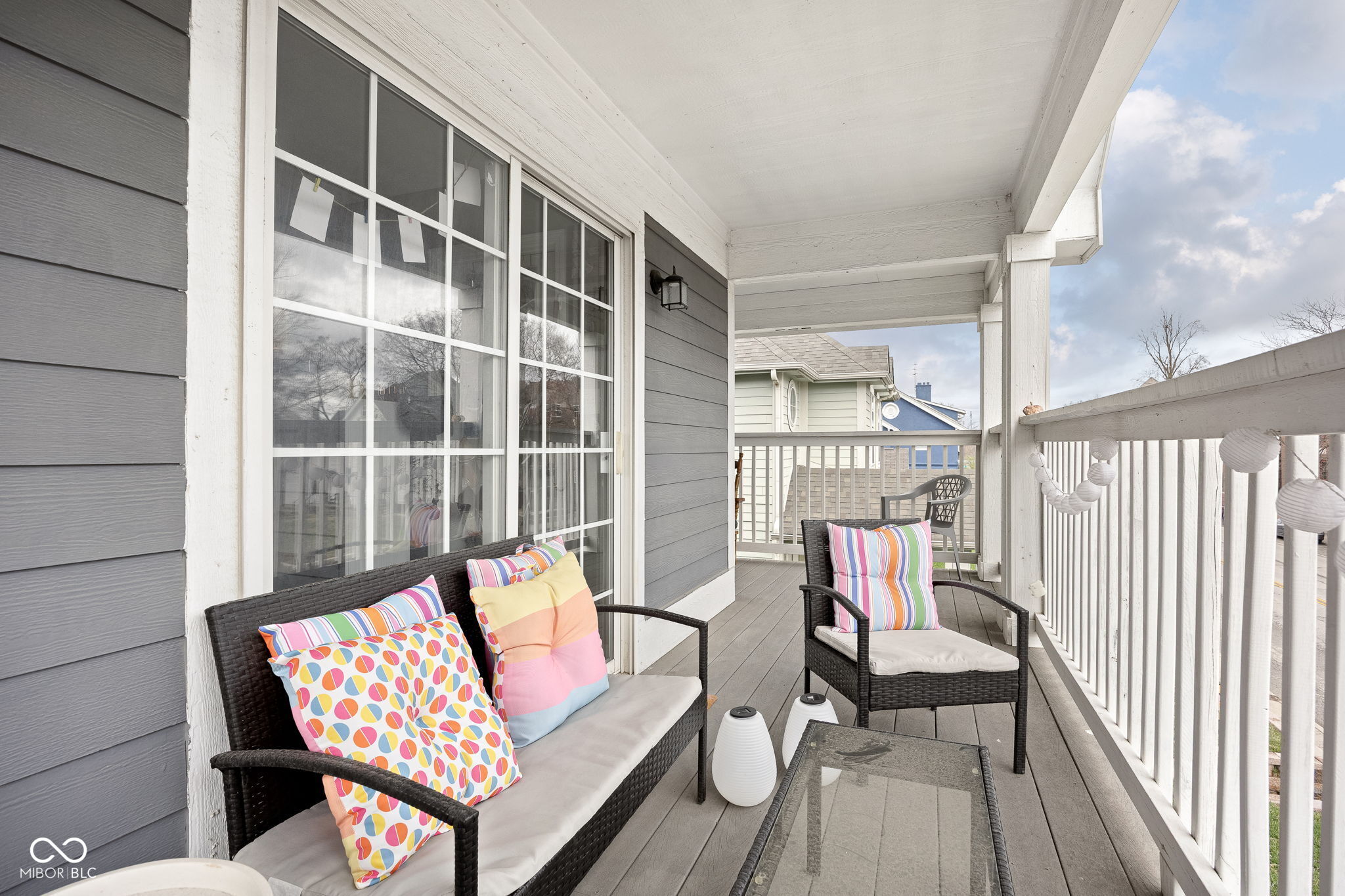 2038 N College Avenue