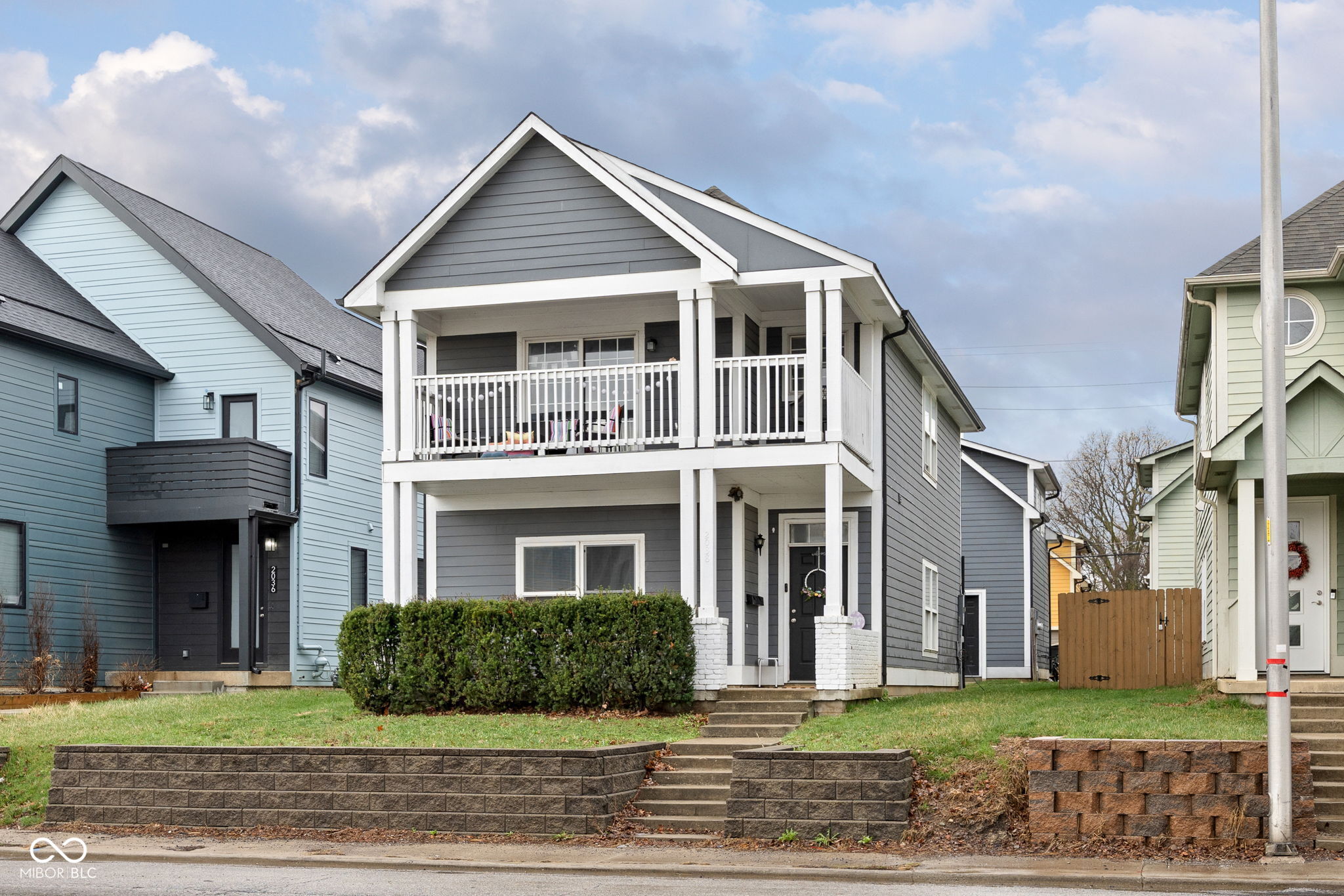 2038 N College Avenue