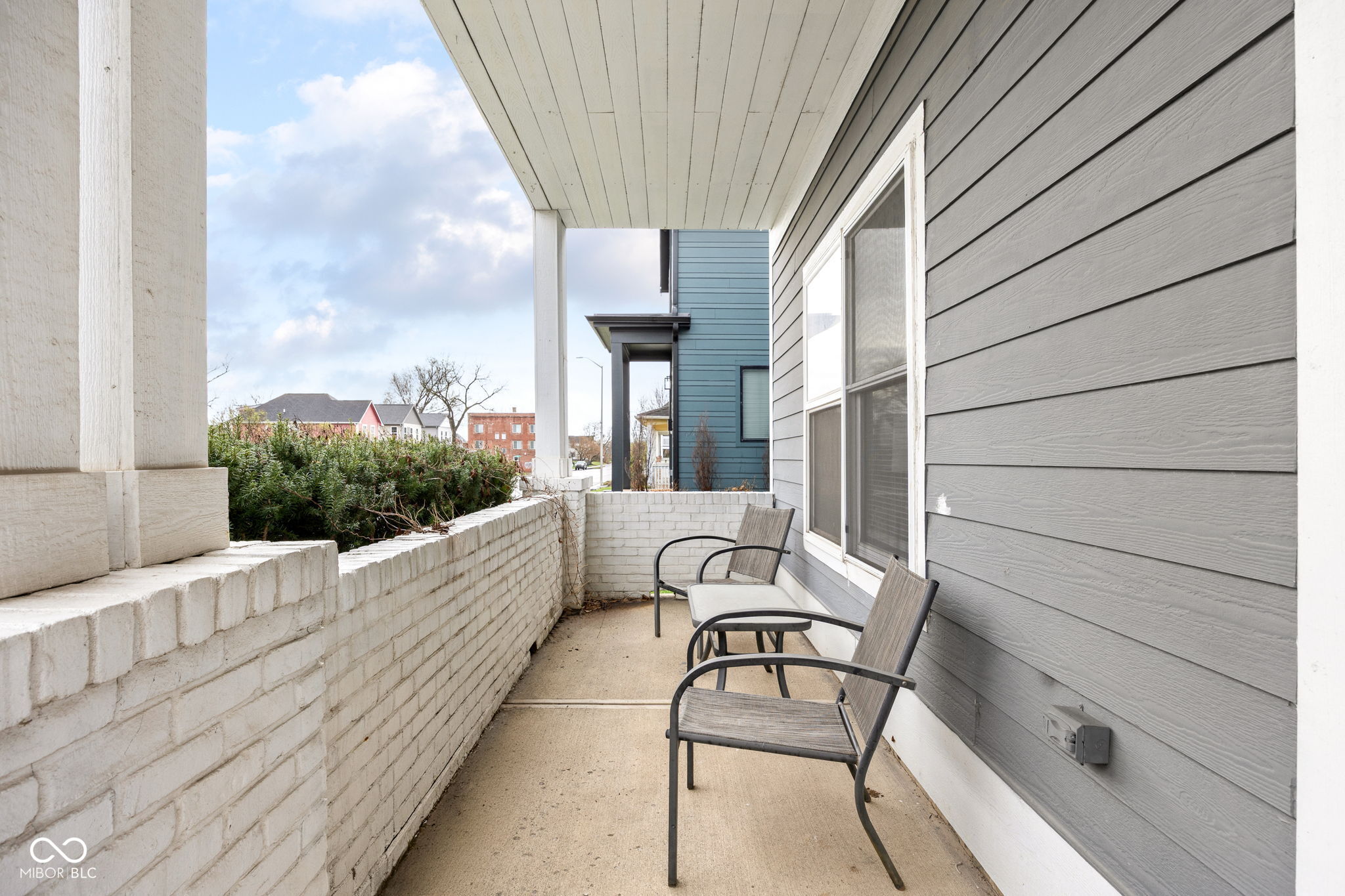 2038 N College Avenue