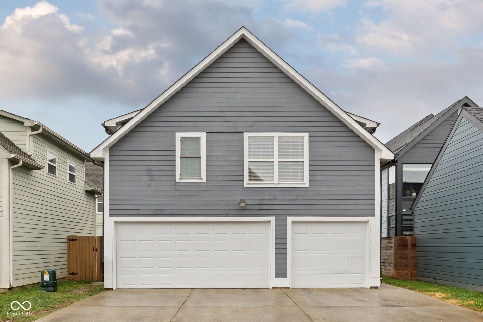 2038 N College Avenue