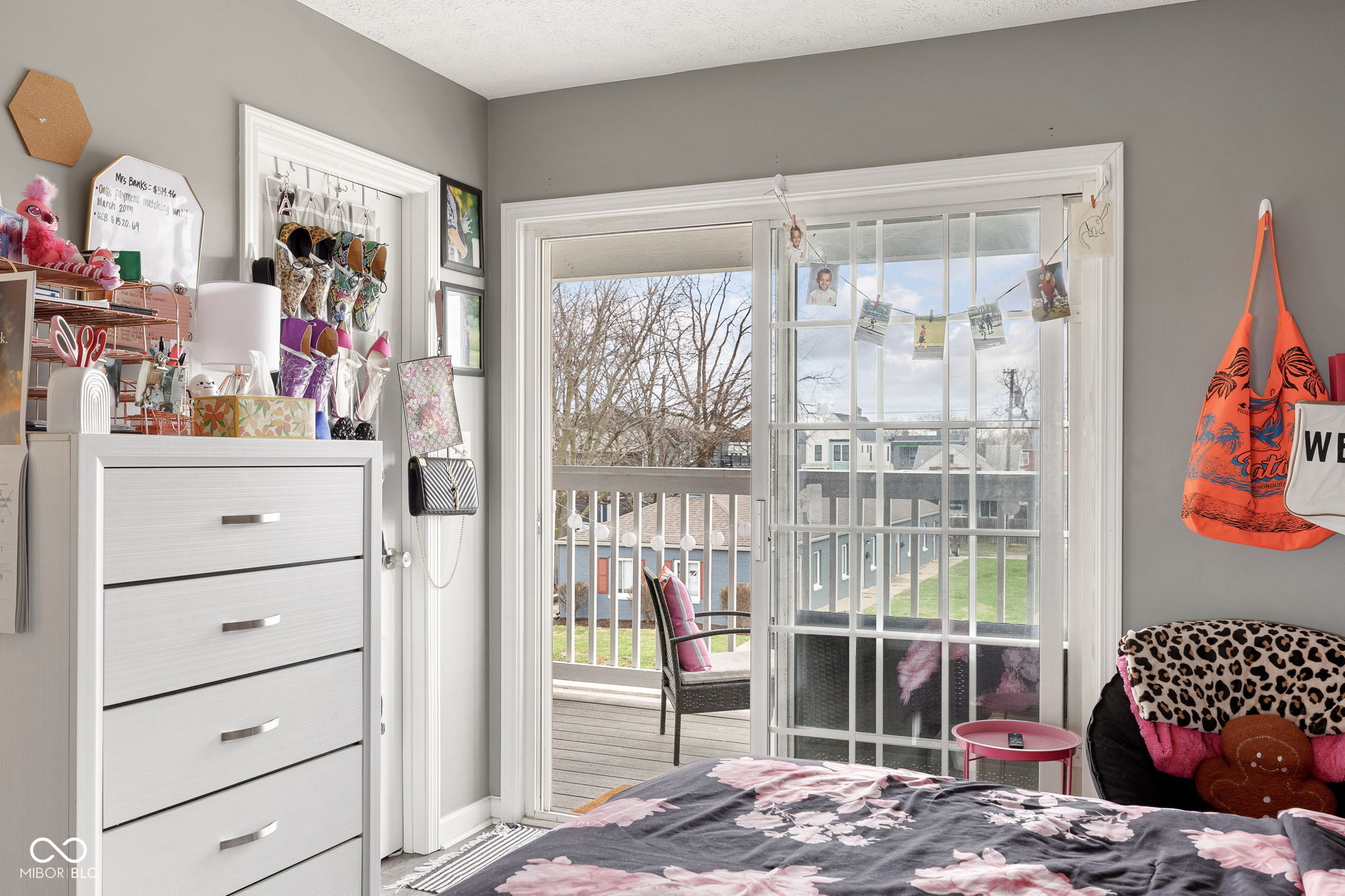 2038 N College Avenue