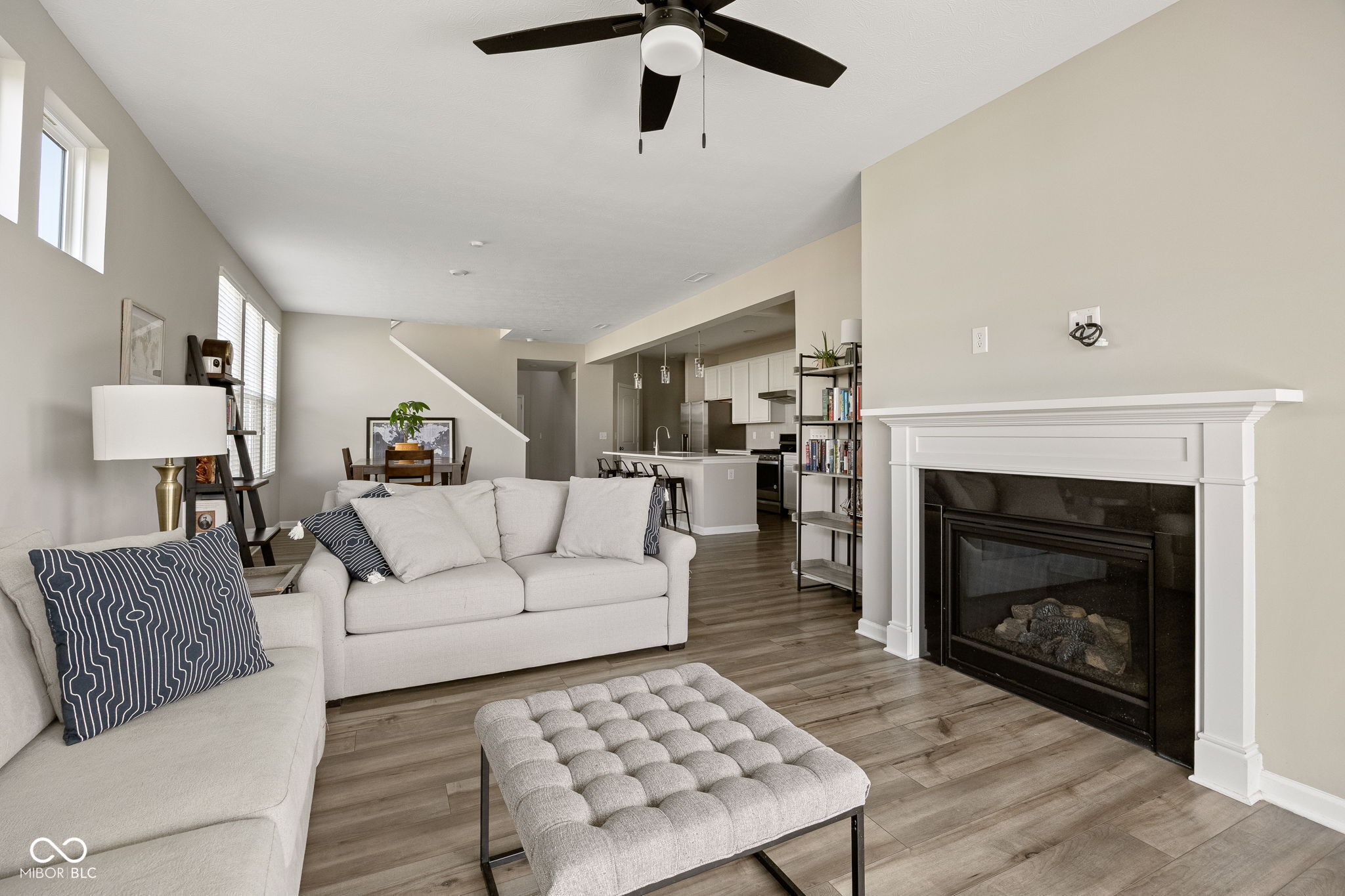 887 Tuxedo Drive