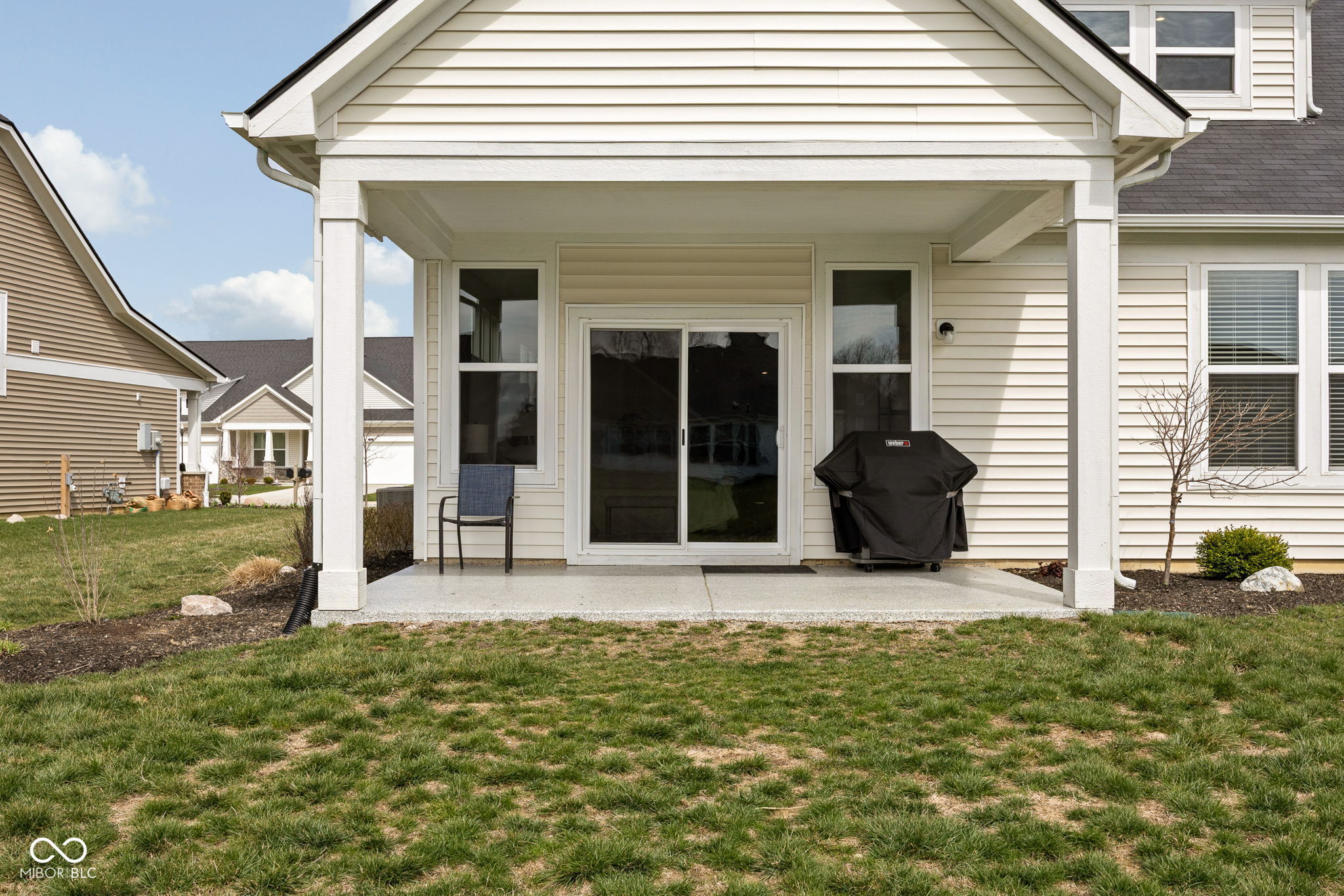 887 Tuxedo Drive