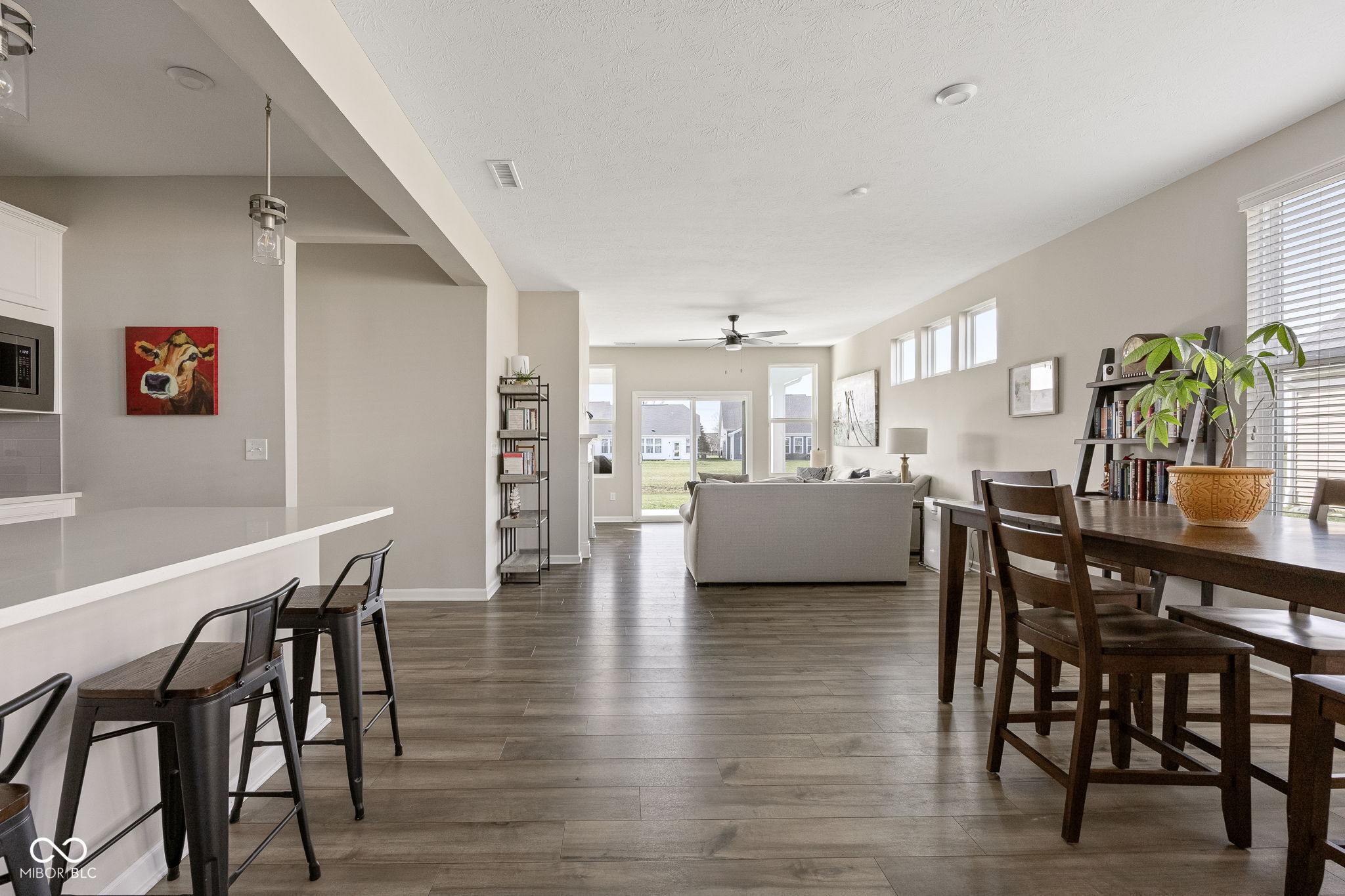 887 Tuxedo Drive