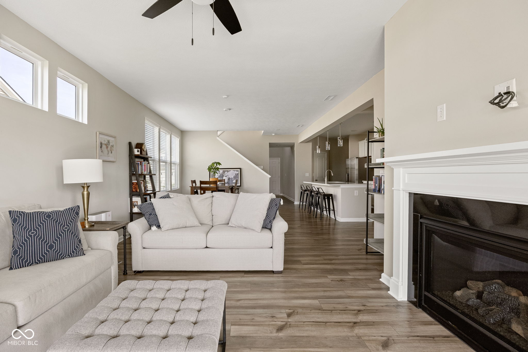 887 Tuxedo Drive