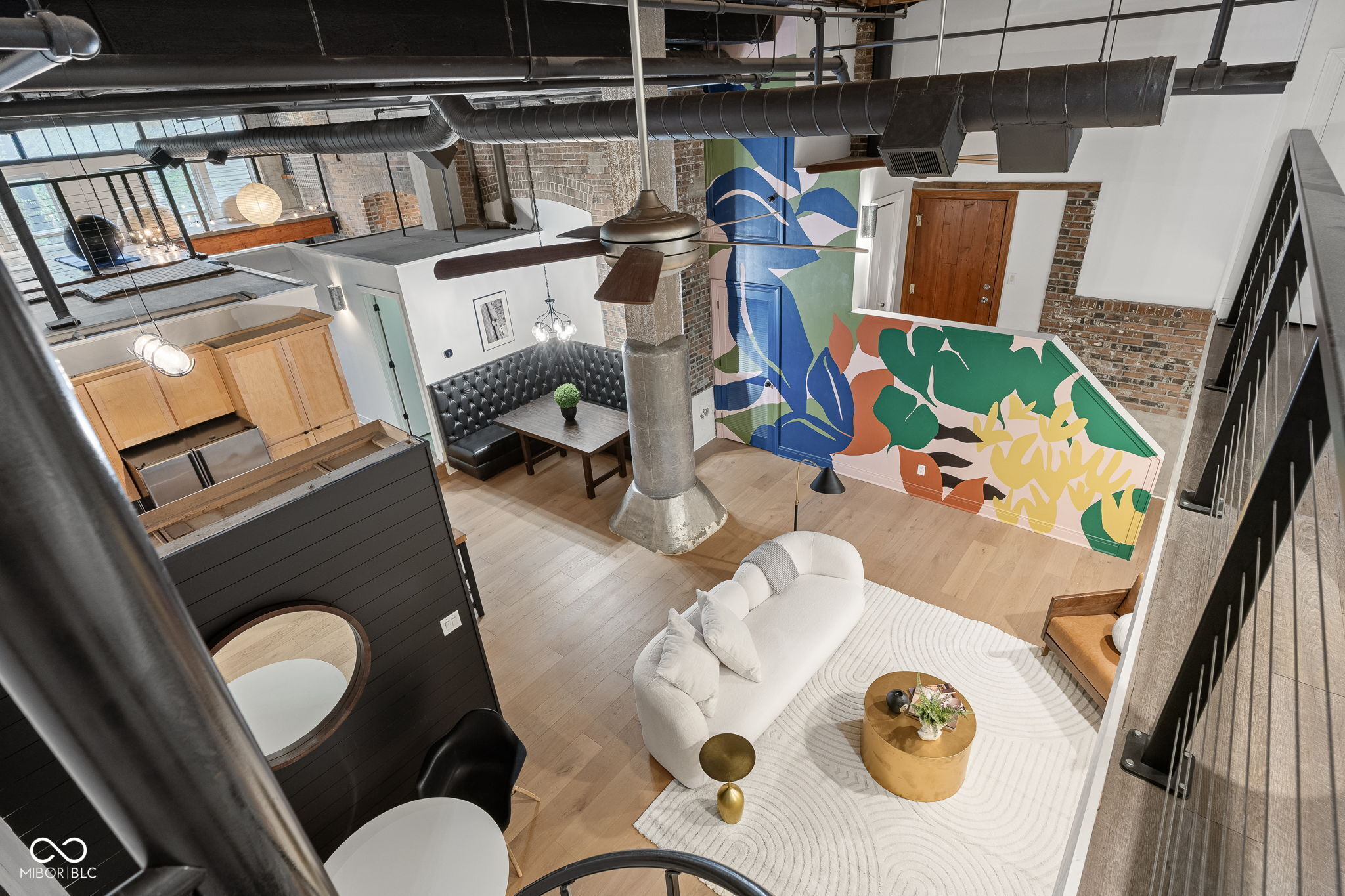 735 Lexington Avenue Unit: 11