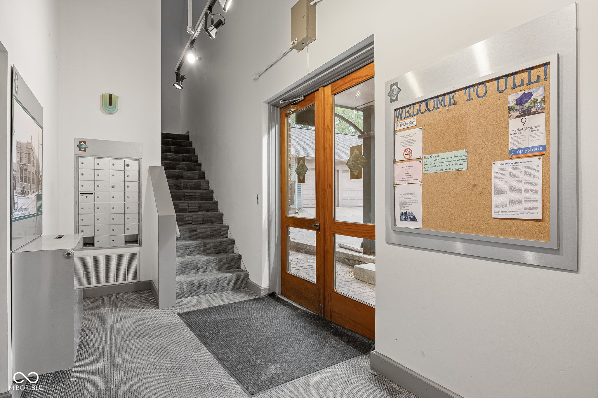 735 Lexington Avenue Unit: 11