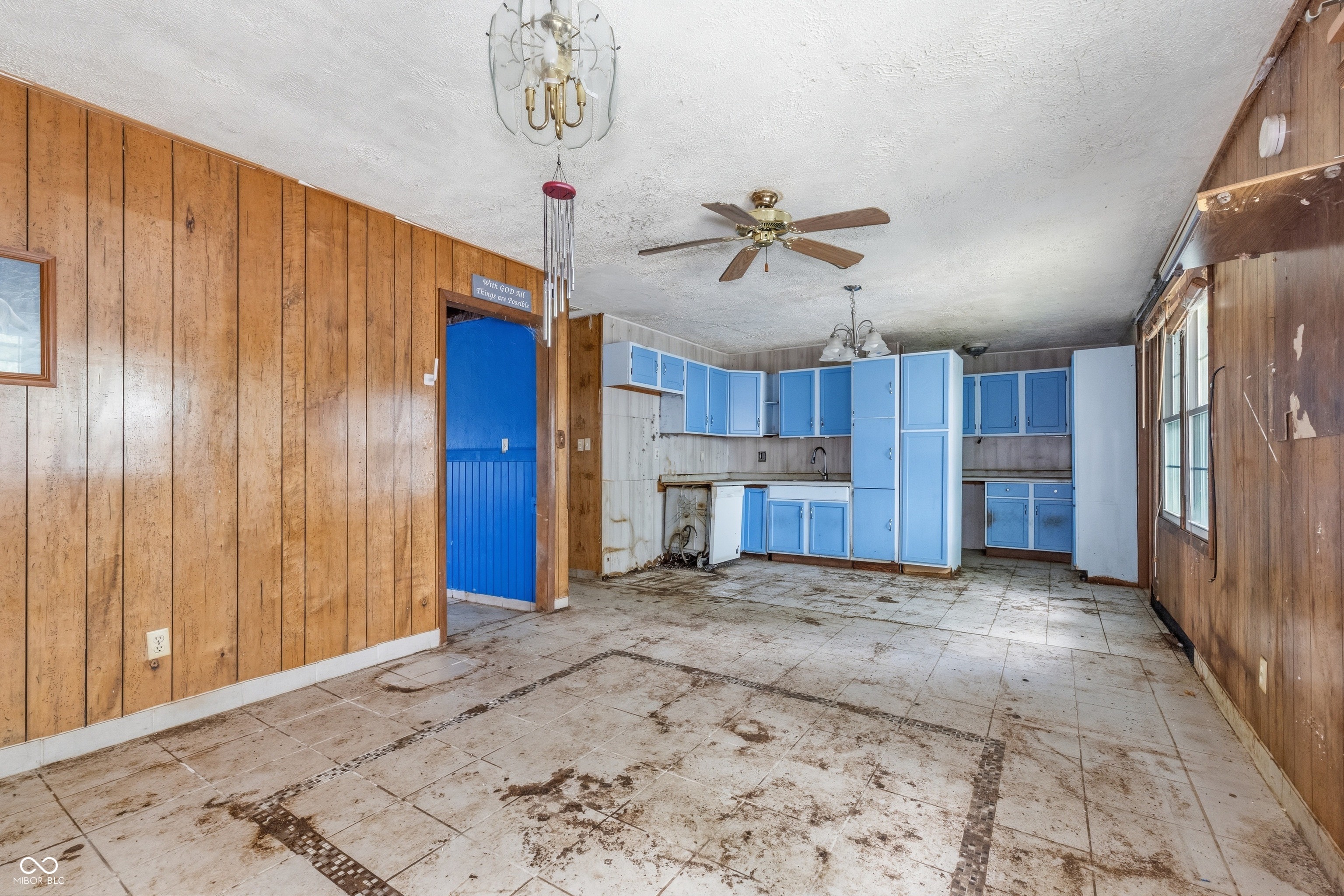 2420 Chappie Lane