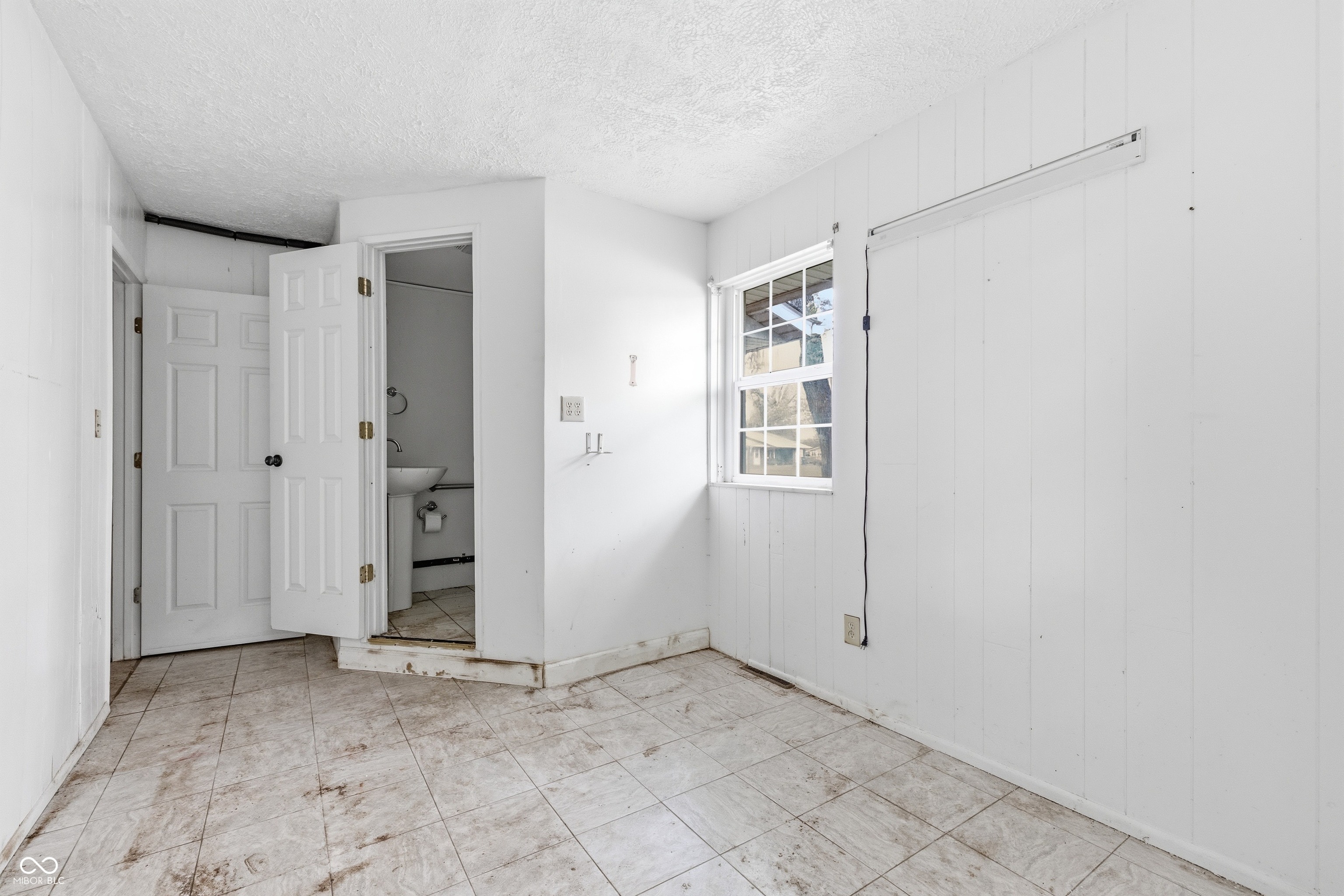 2420 Chappie Lane