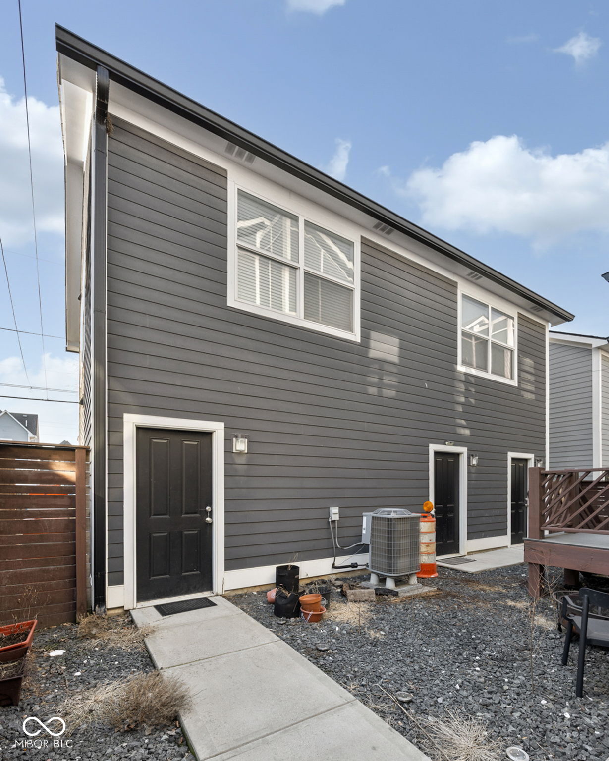 2036 Ruckle Street