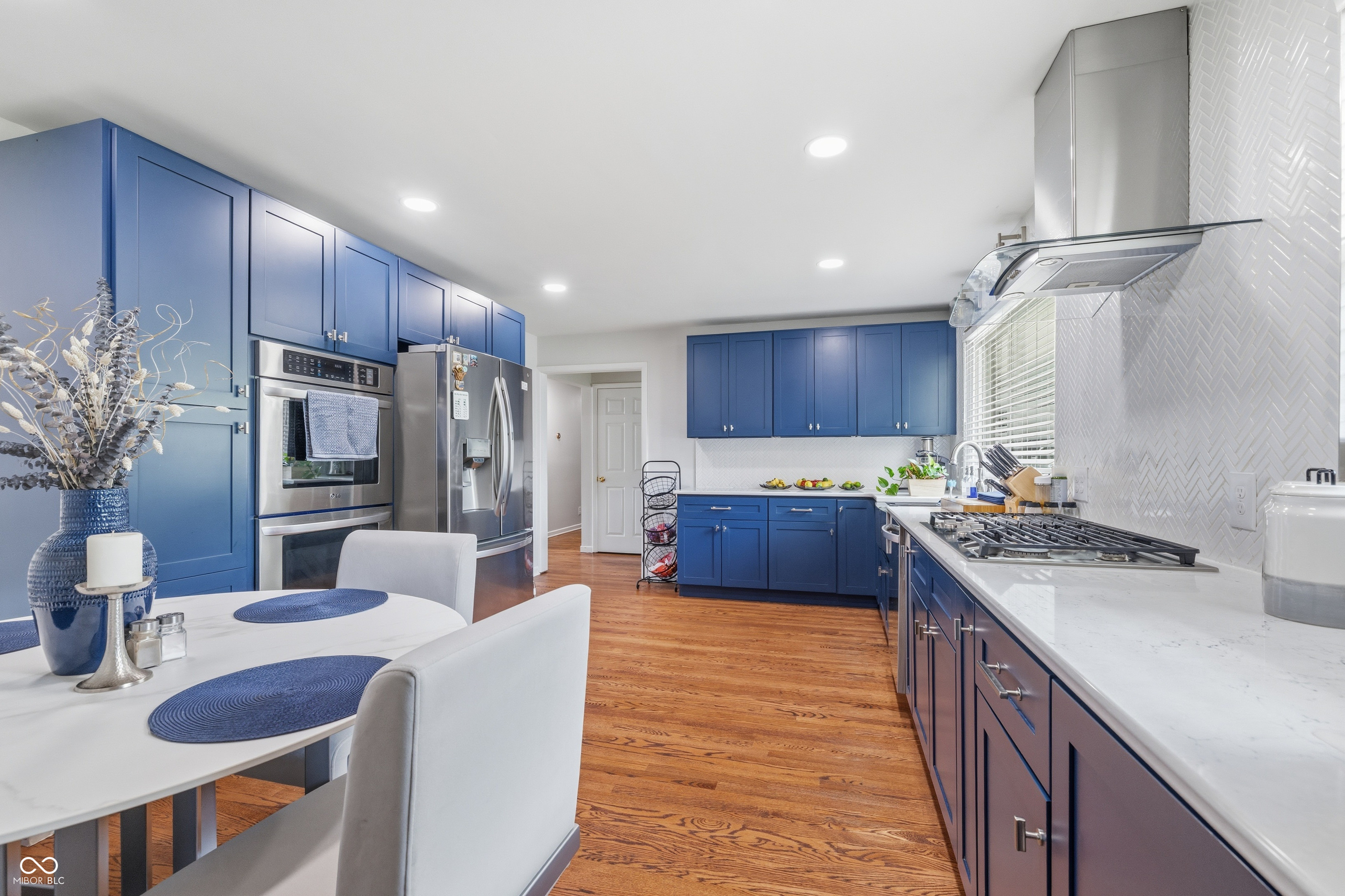 1303 Eustis