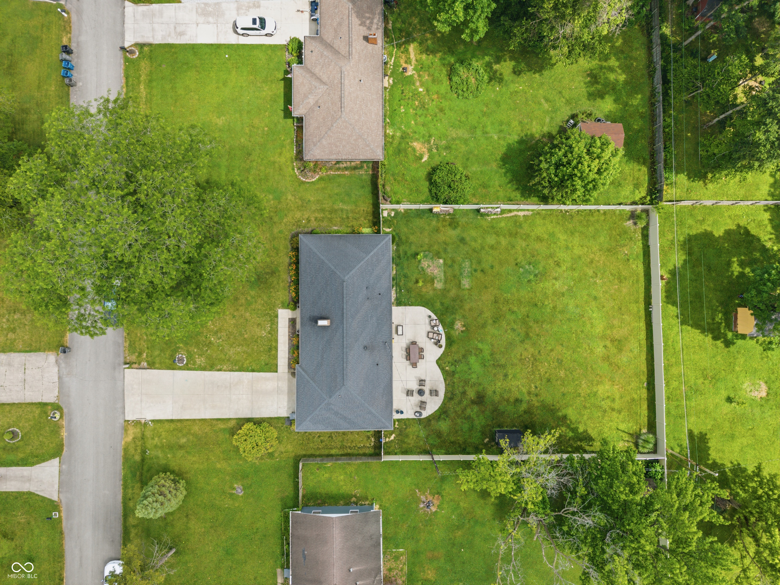 1303 Eustis