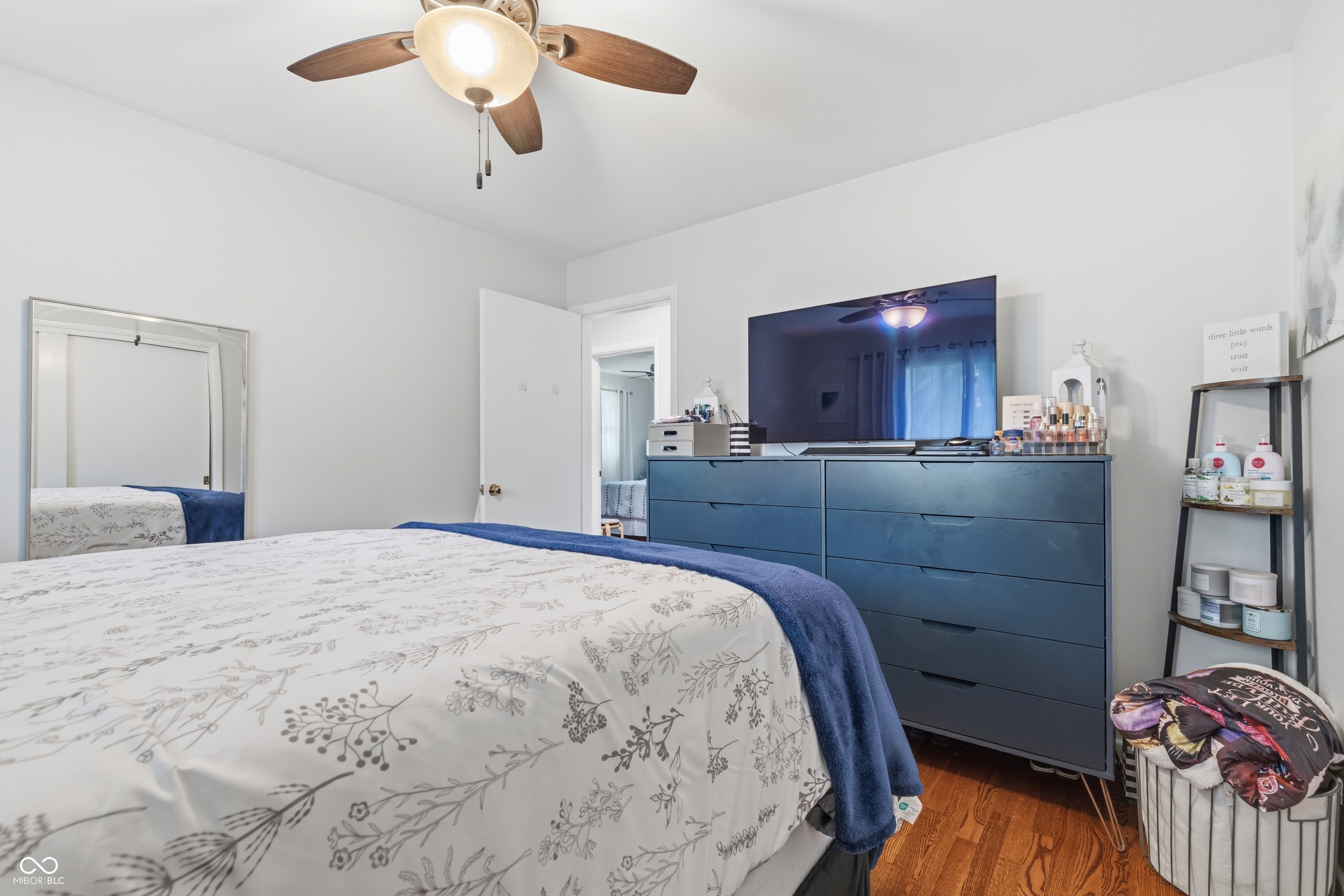 1303 Eustis