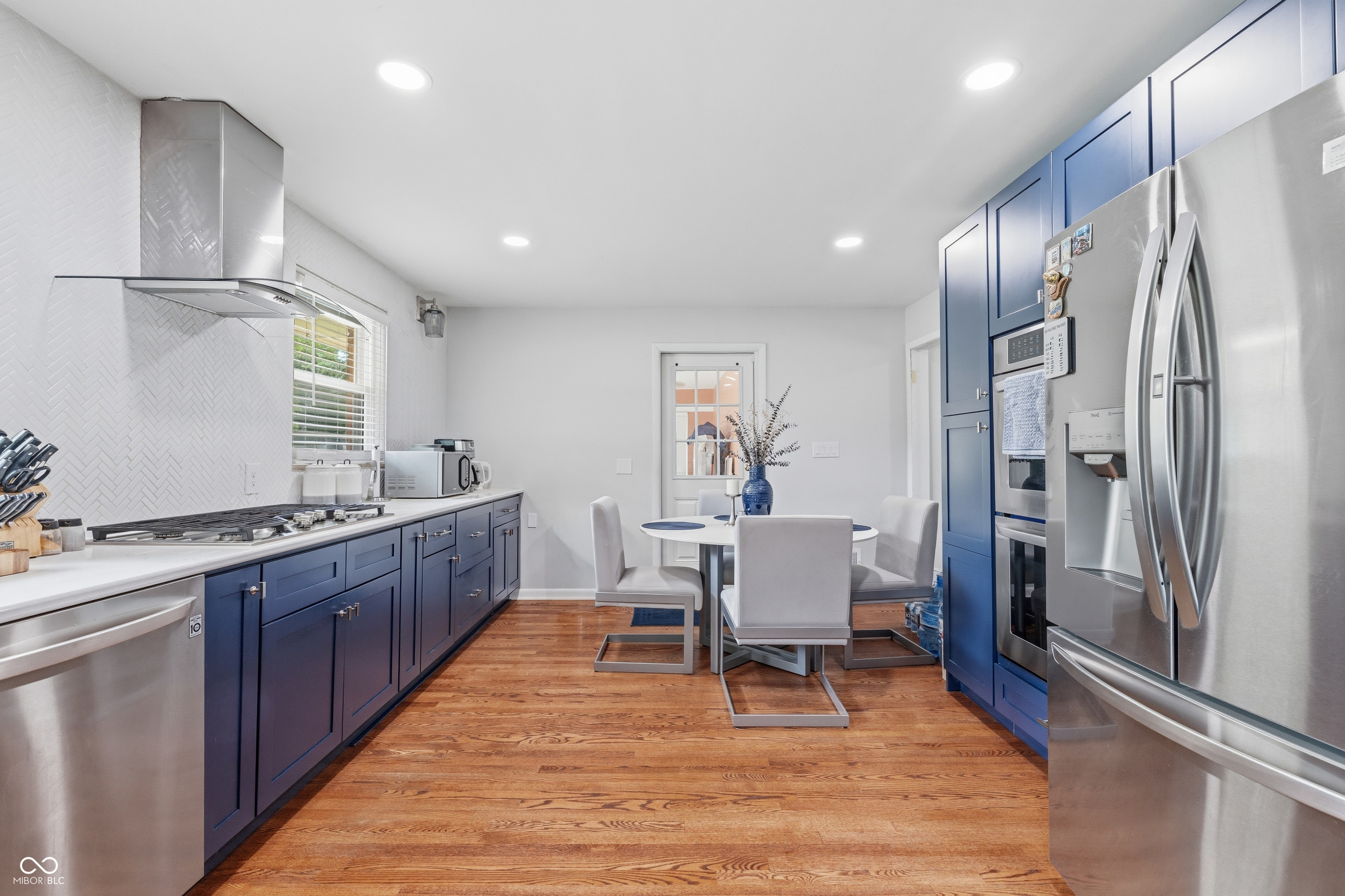 1303 Eustis