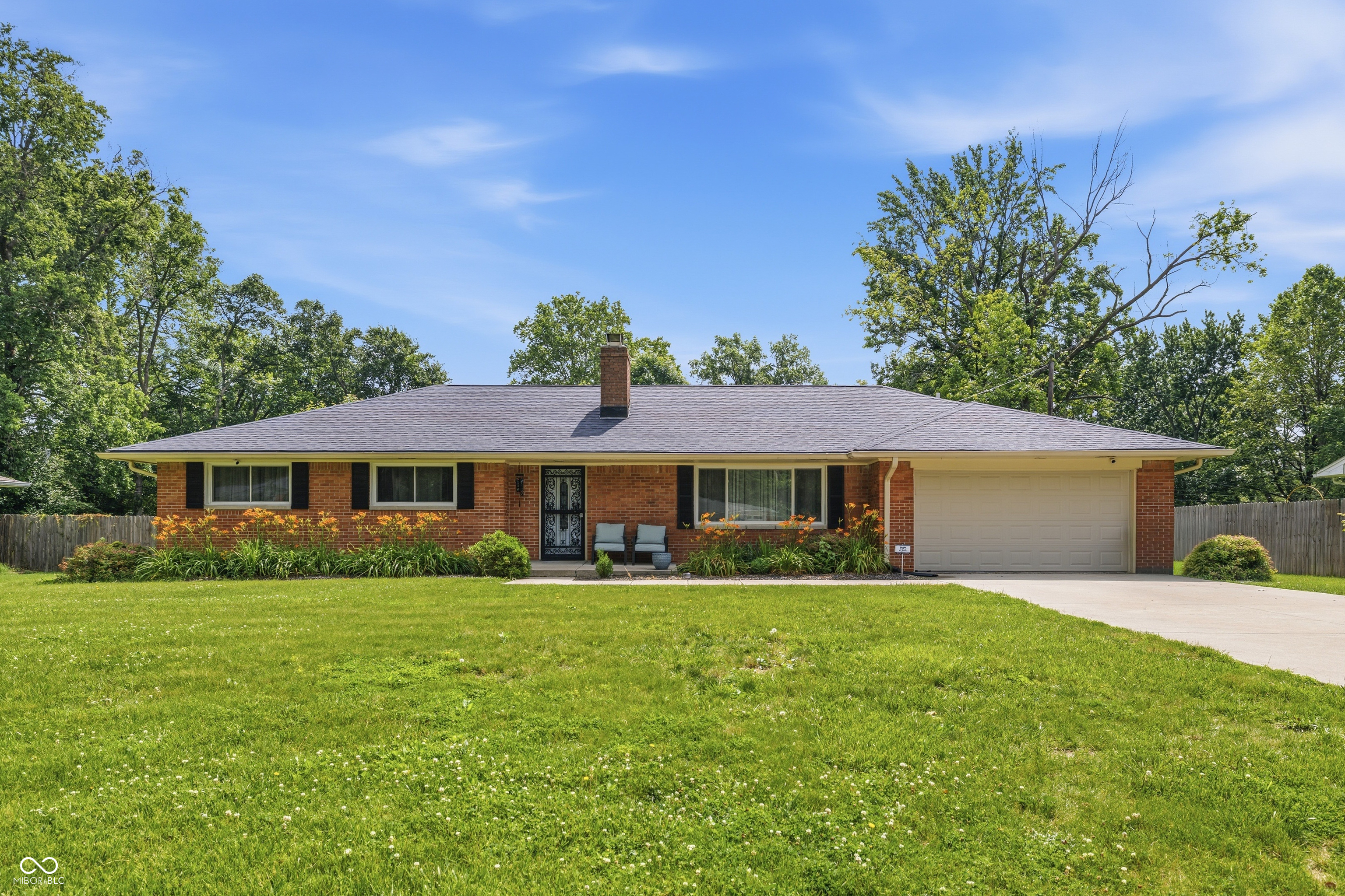 1303 Eustis