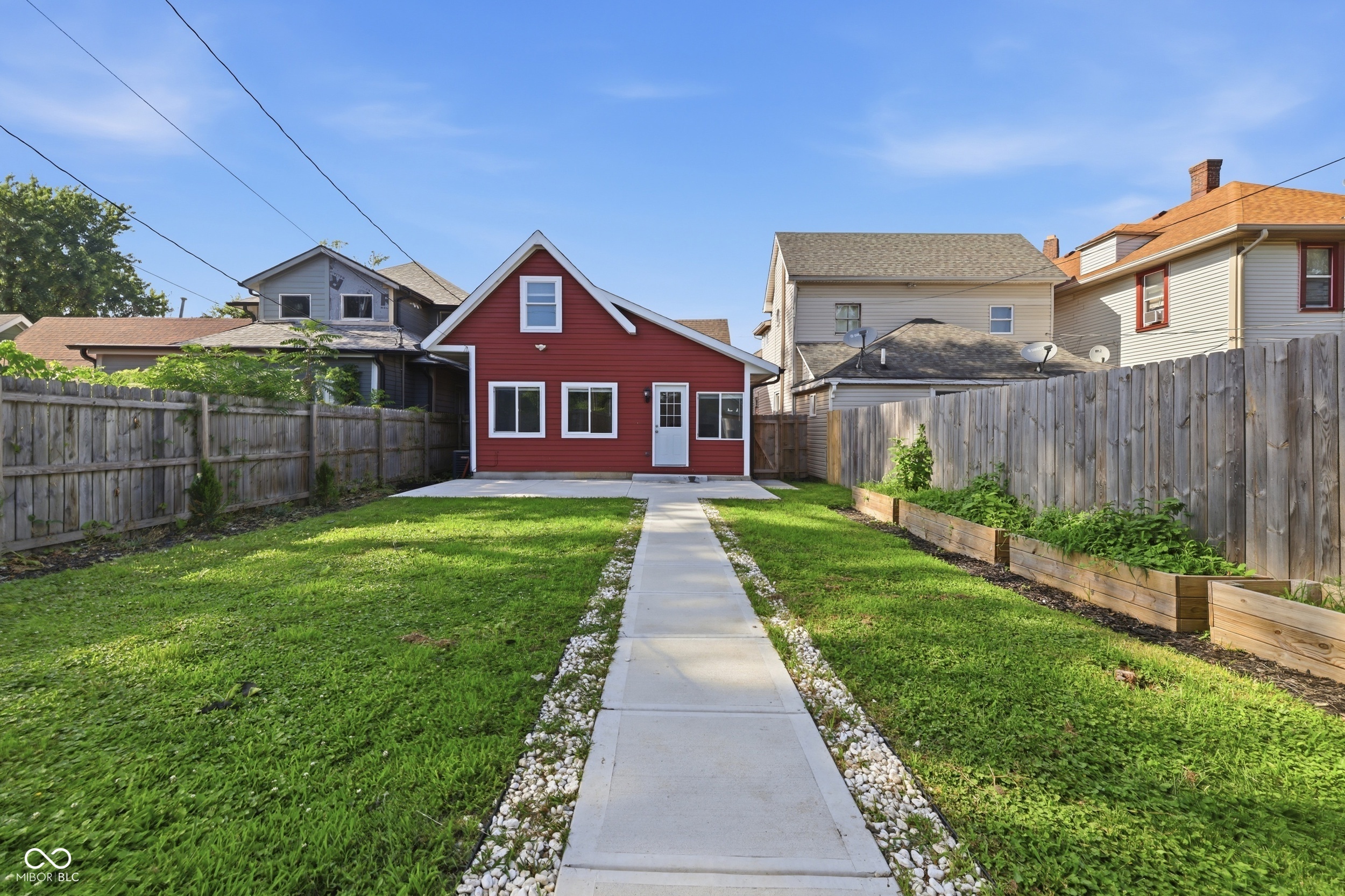 261 E Minnesota Street