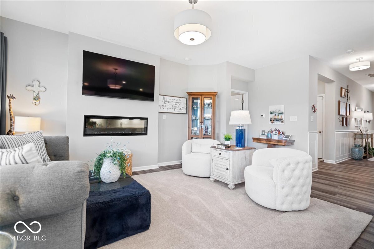 6048 Rockdell Drive