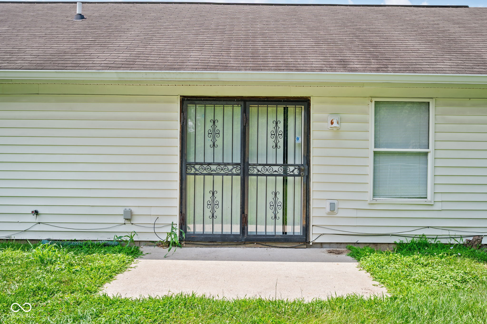 2727 N Rural Street