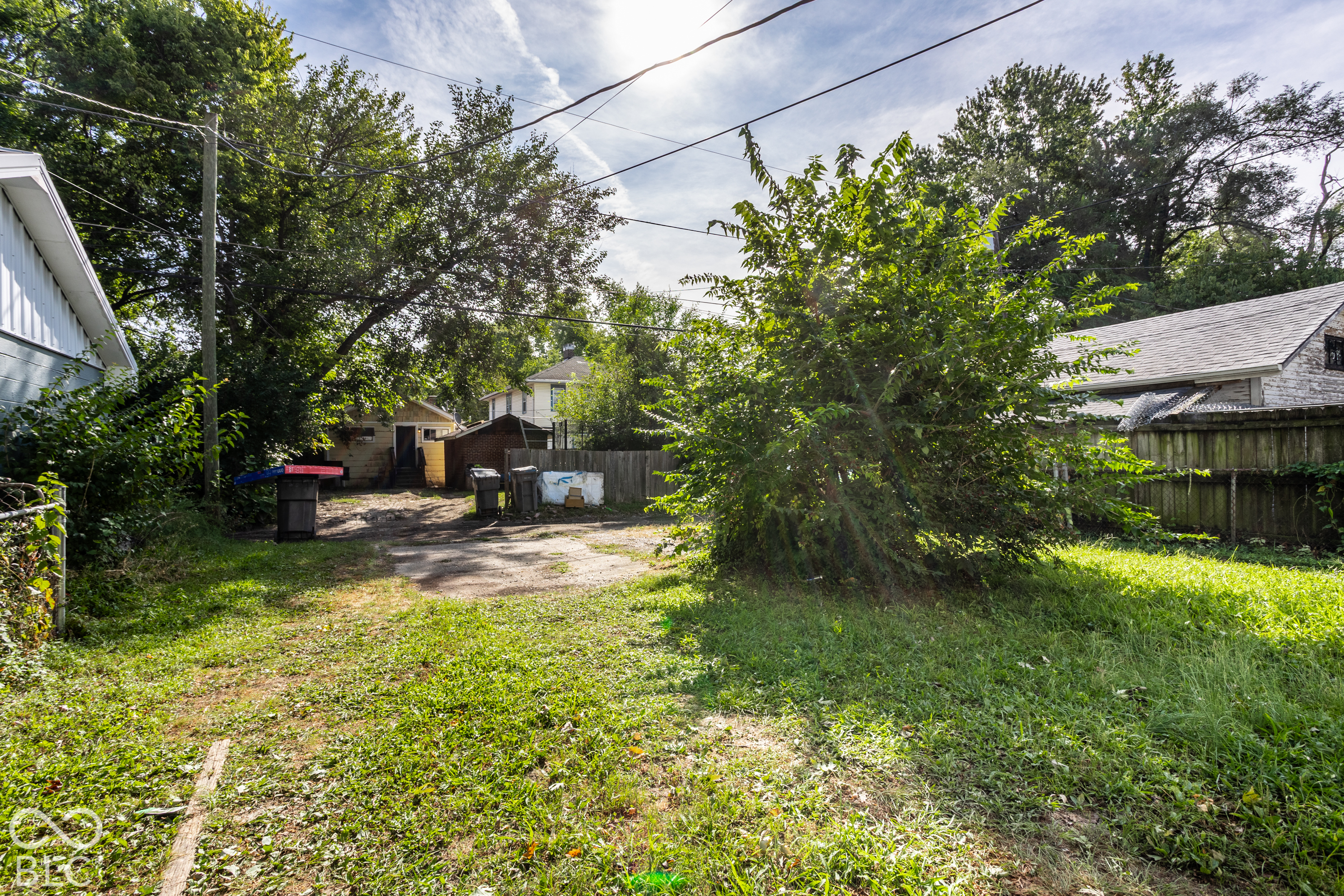 609 N Denny Street