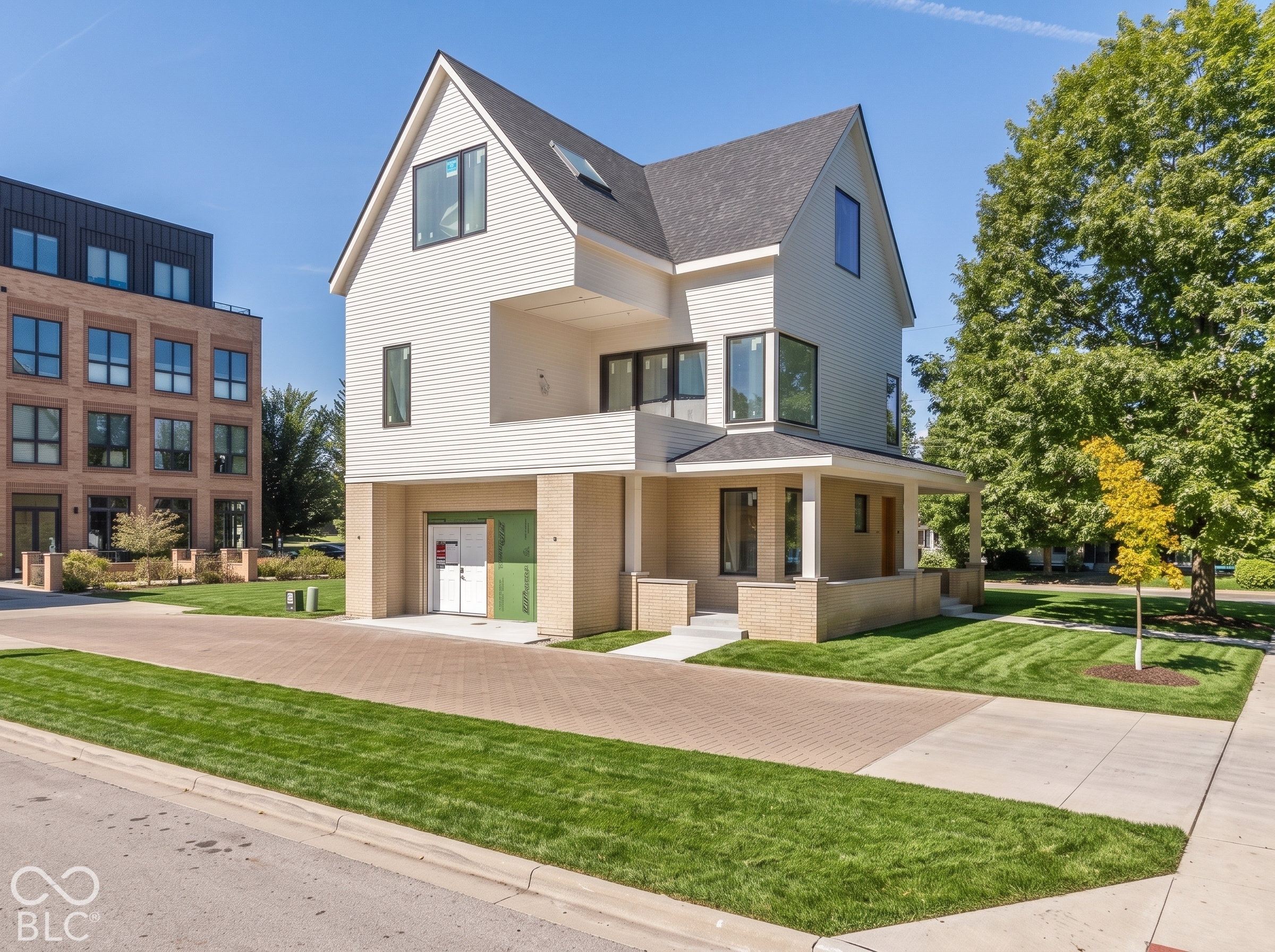 535 E 9th