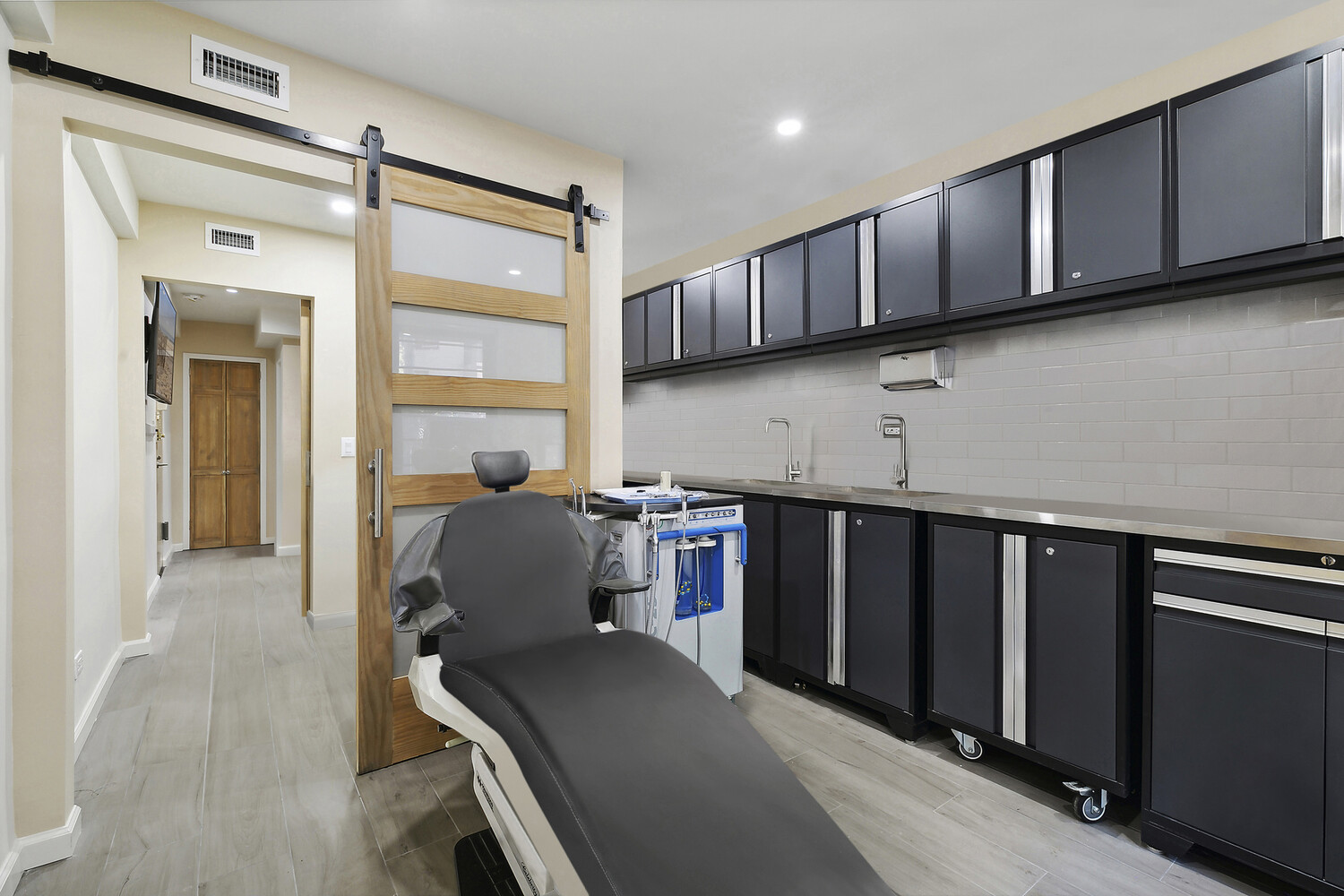 347 E 53RD Street LA