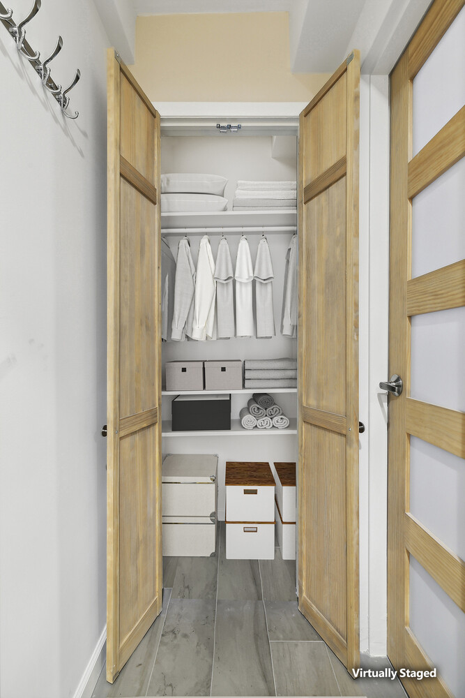 347 E 53RD Street LA