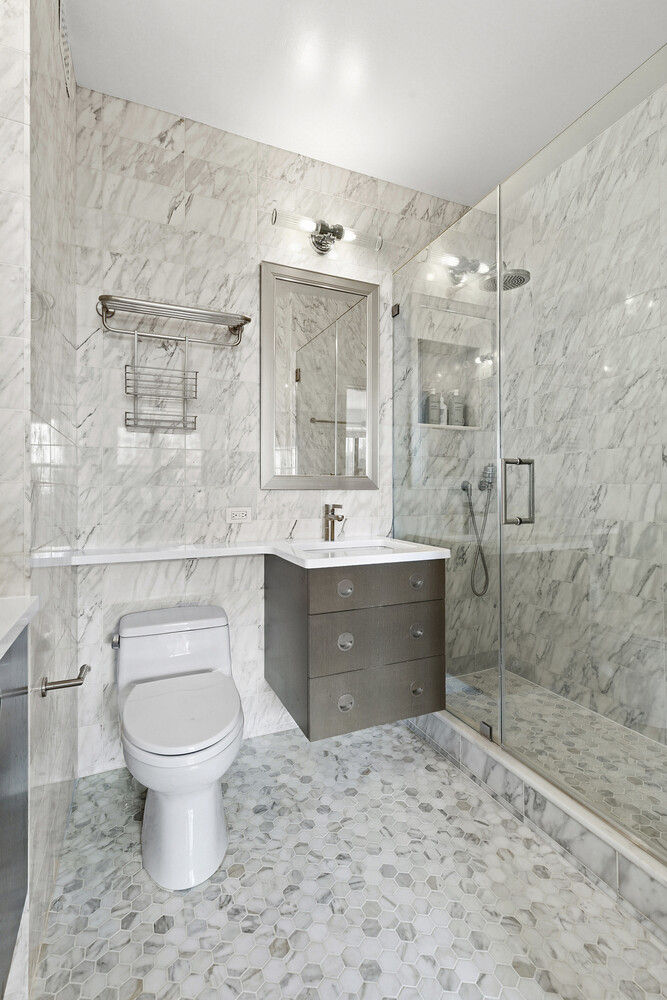 305 E 40TH Street 20CD